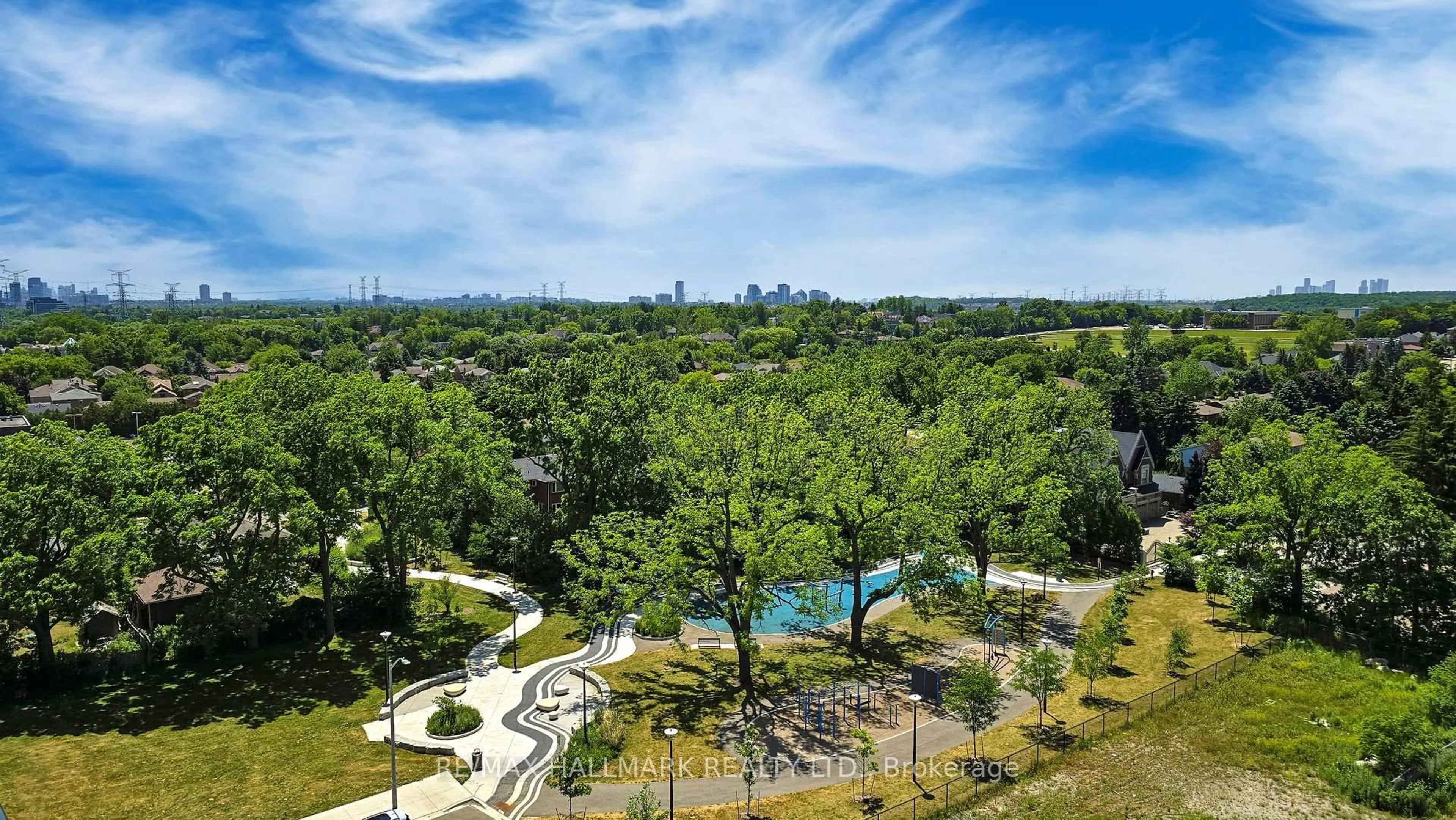 A pic from outside/outdoor area/front of a property/back of a property/a pic from drone, city buildings view from balcony for 3 Rosewater St #901, Richmond Hill Ontario L4C 5T6