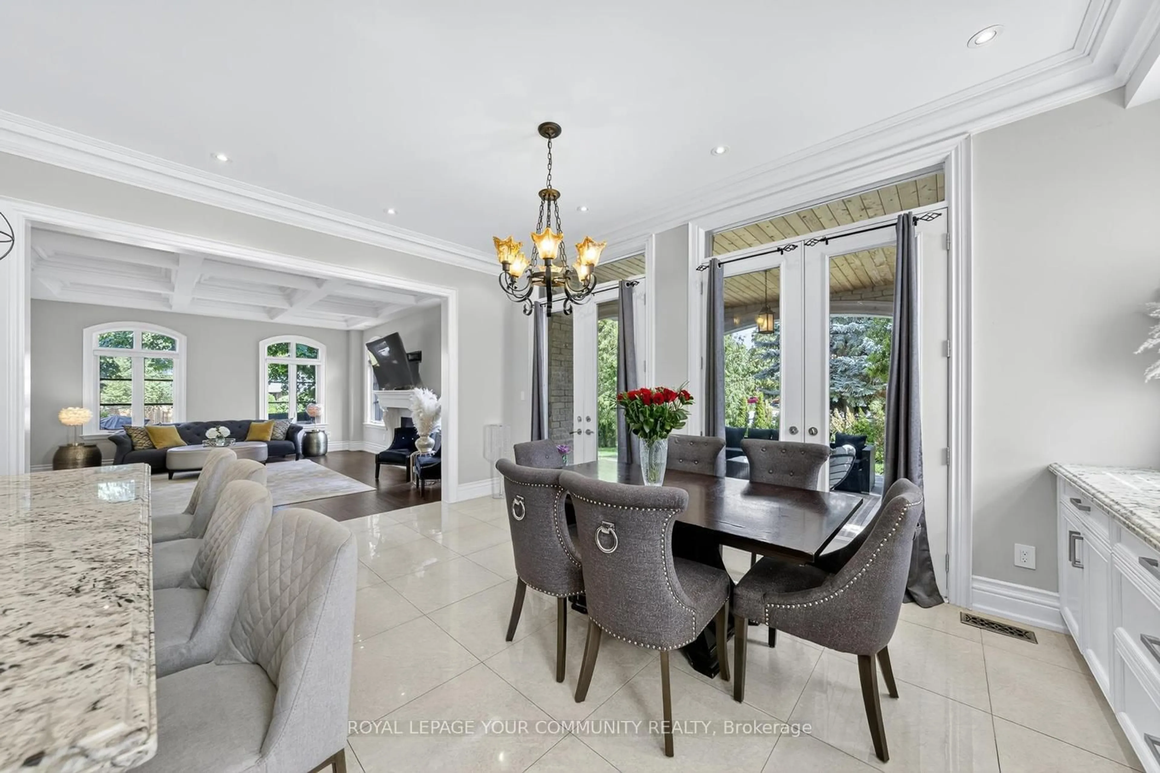 Dining room, ceramic/tile floor for 1 Lancer Dr, Vaughan Ontario L6A 1E4