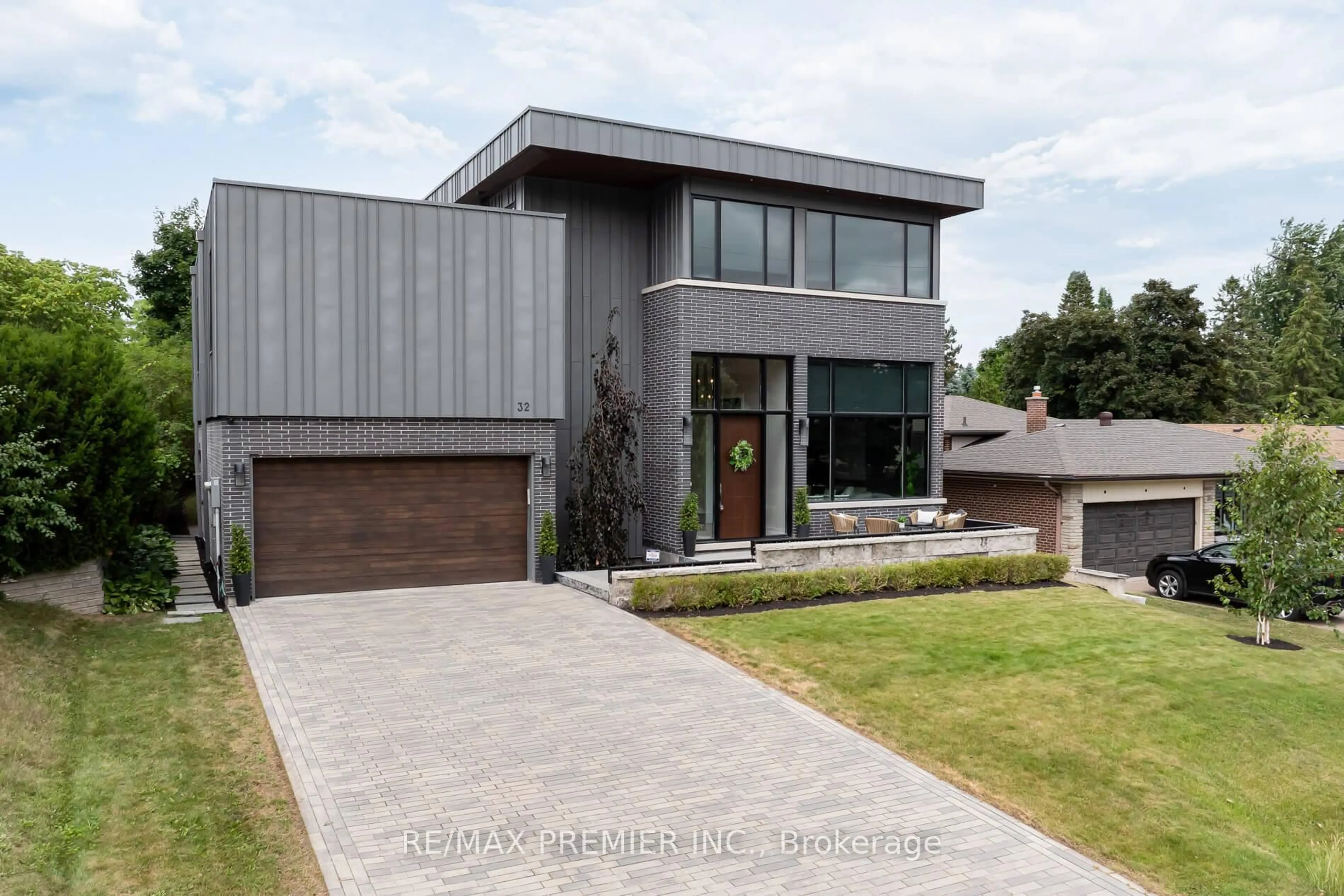 Home with brick exterior material, street for 32 Sevilla Blvd, Vaughan Ontario L0J 1C0