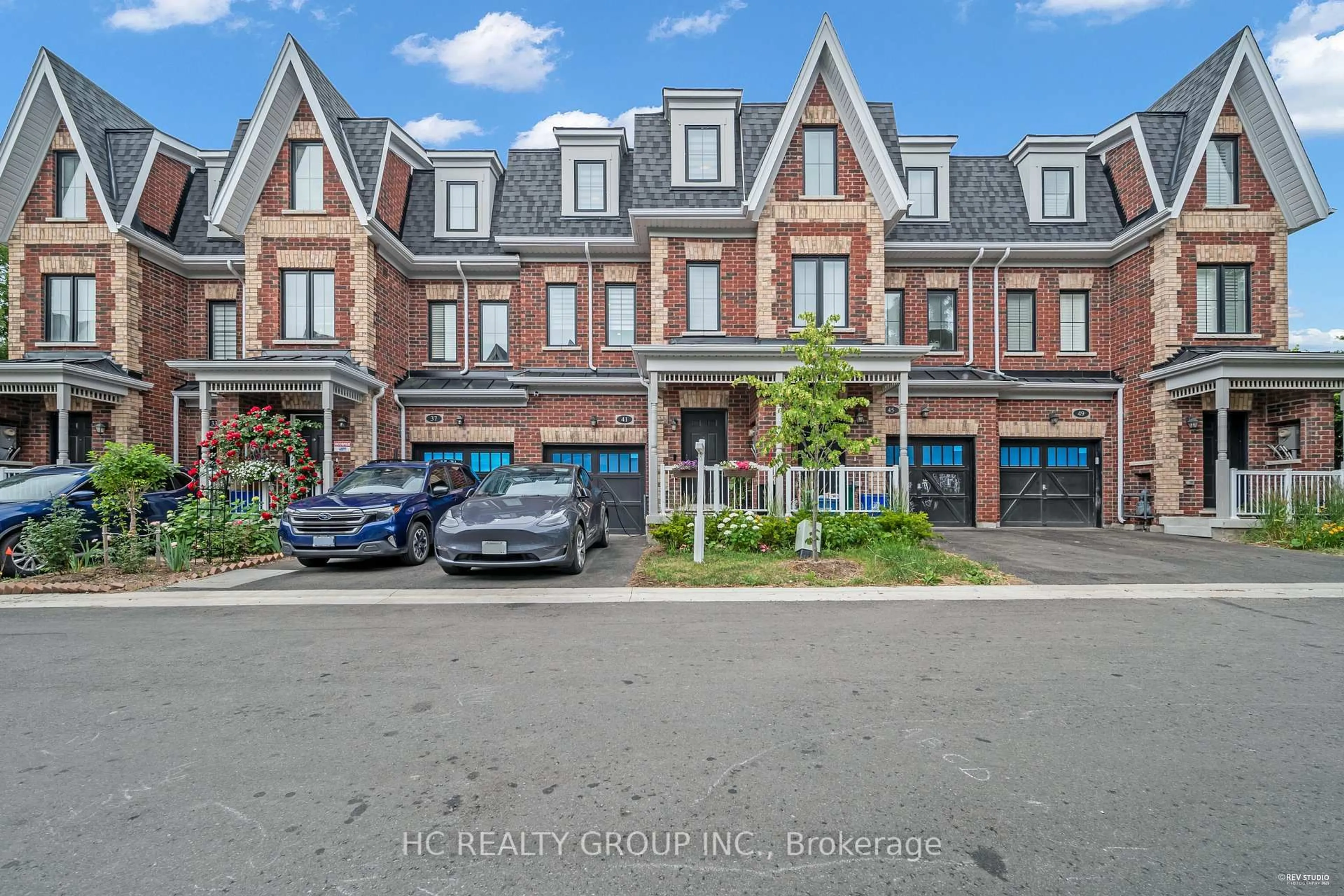 Unknown for 41 Mcconaghy Crt, Vaughan Ontario L6A 5C1