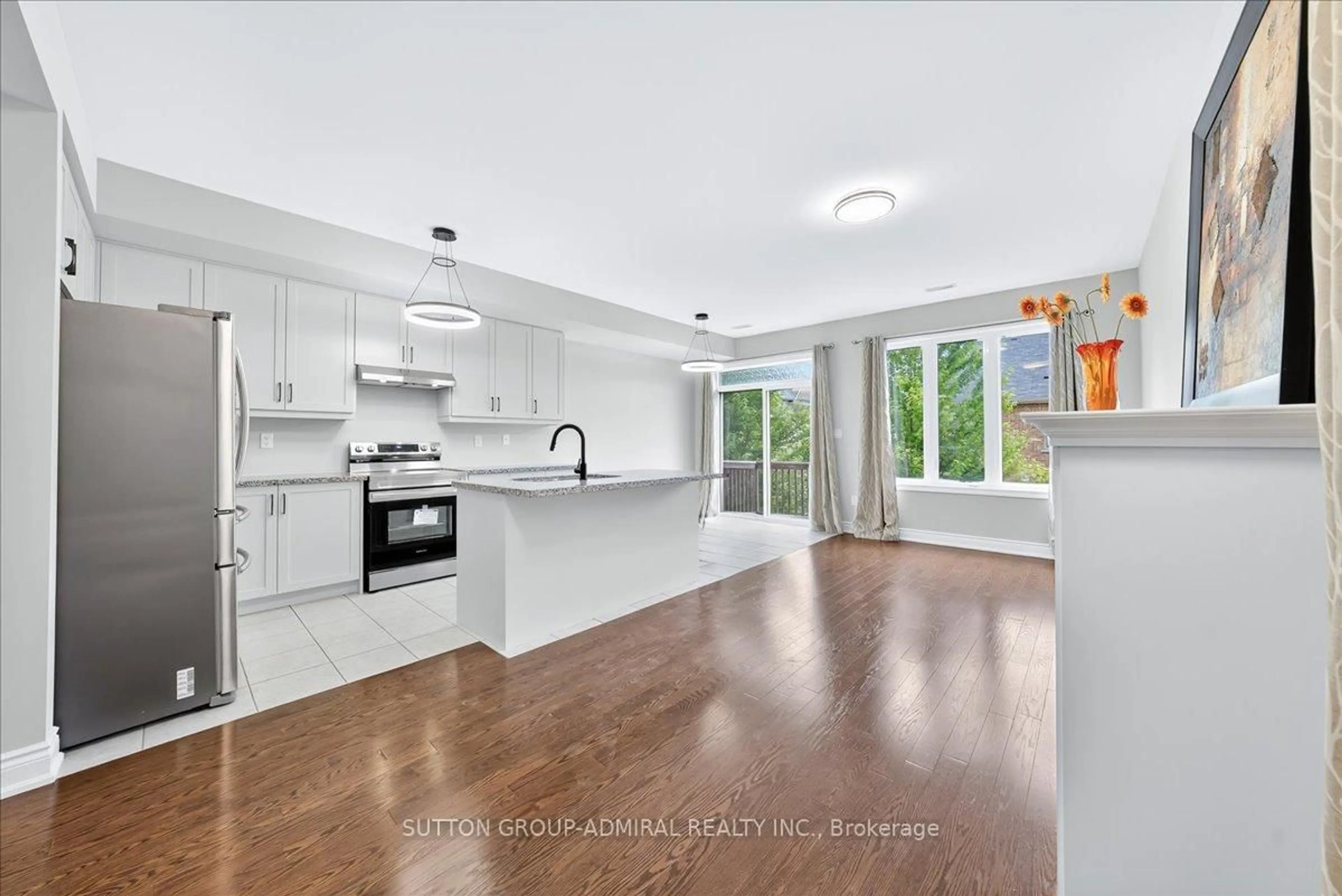 Open concept kitchen, unknown for 55 Mack Clement Lane, Richmond Hill Ontario L4S 1K7