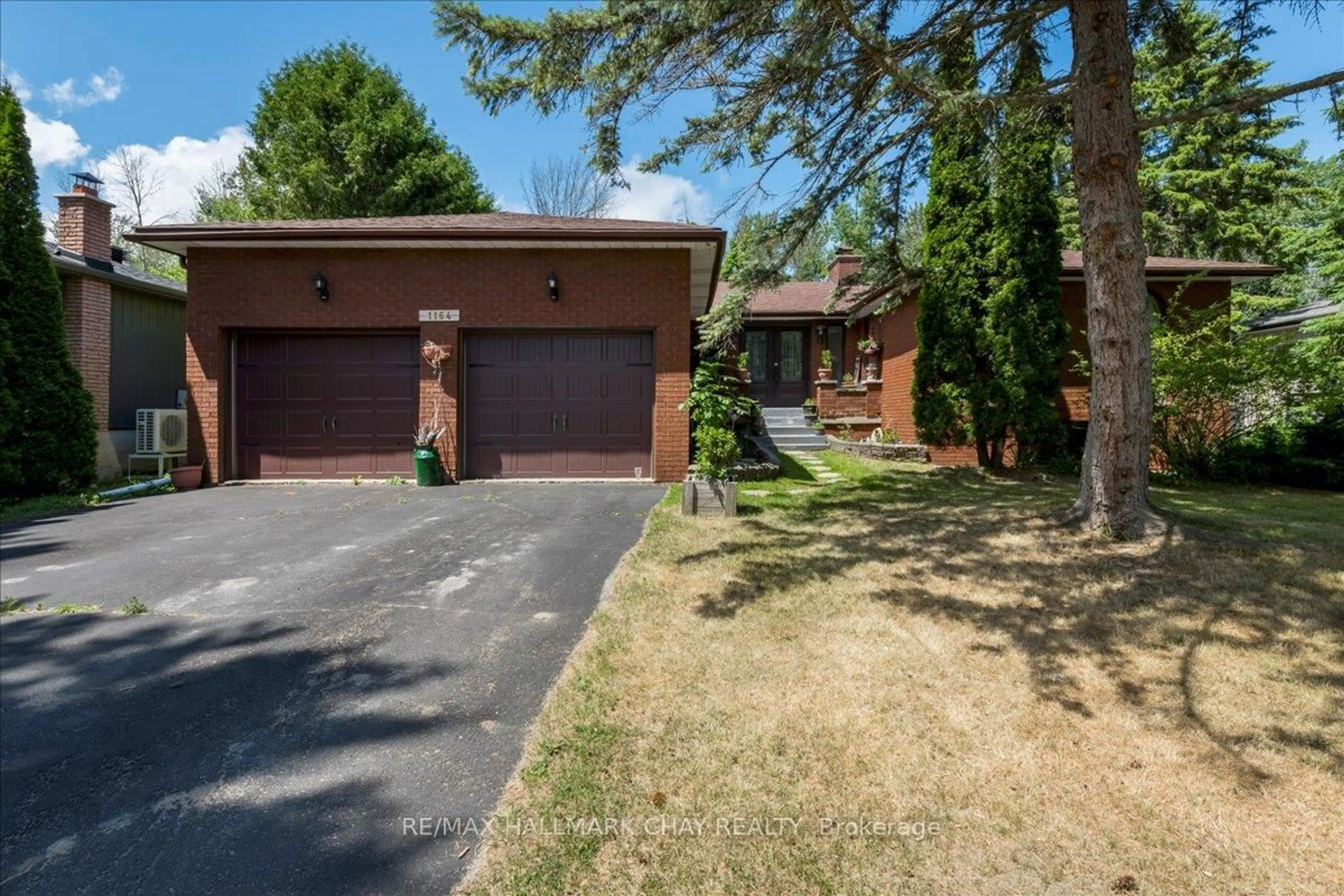 Home with brick exterior material, street for 1164 North Shore Dr, Innisfil Ontario L0L 1R0