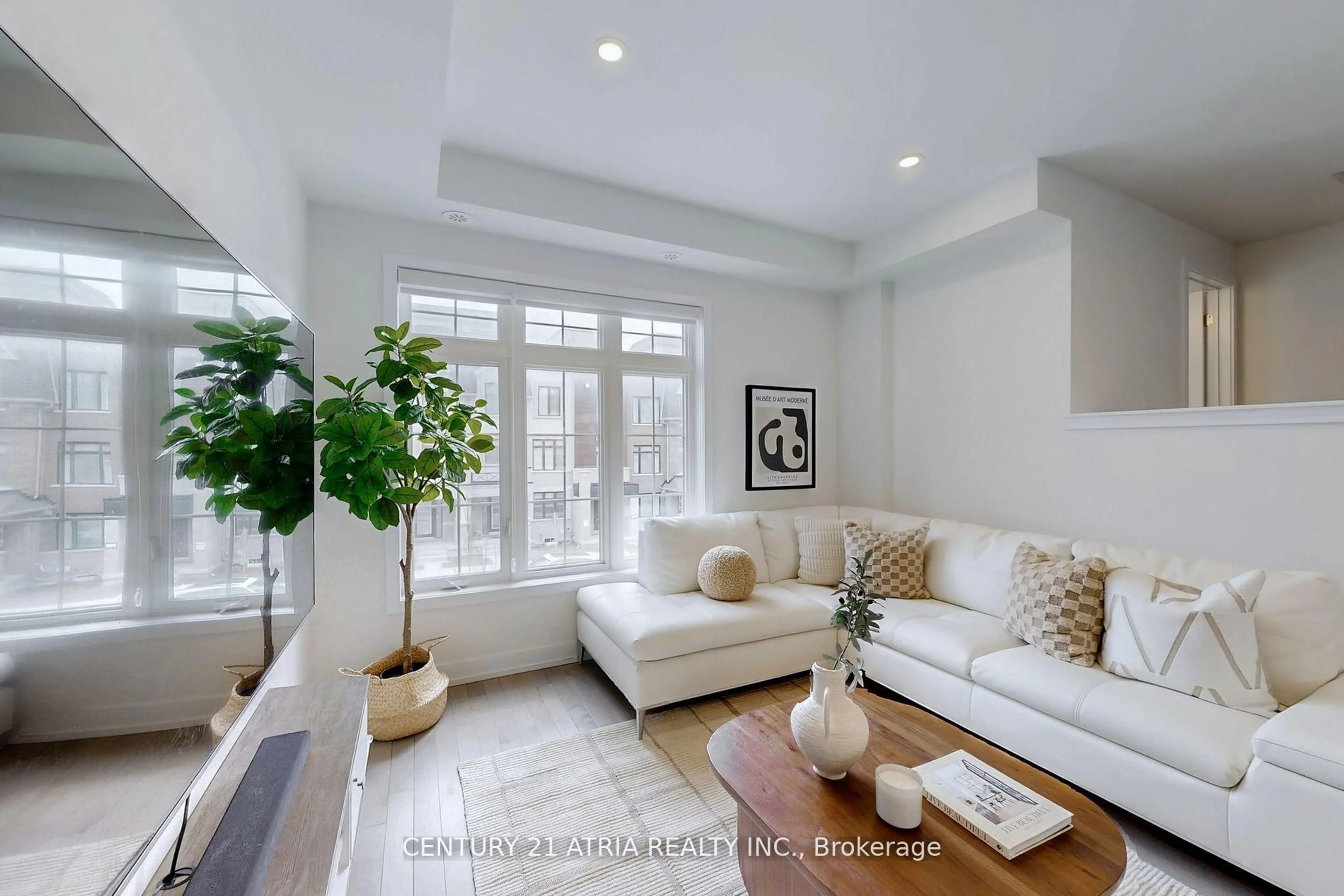 Living room with furniture, unknown for 30 Guardhouse Cres, Markham Ontario L6C 3J8