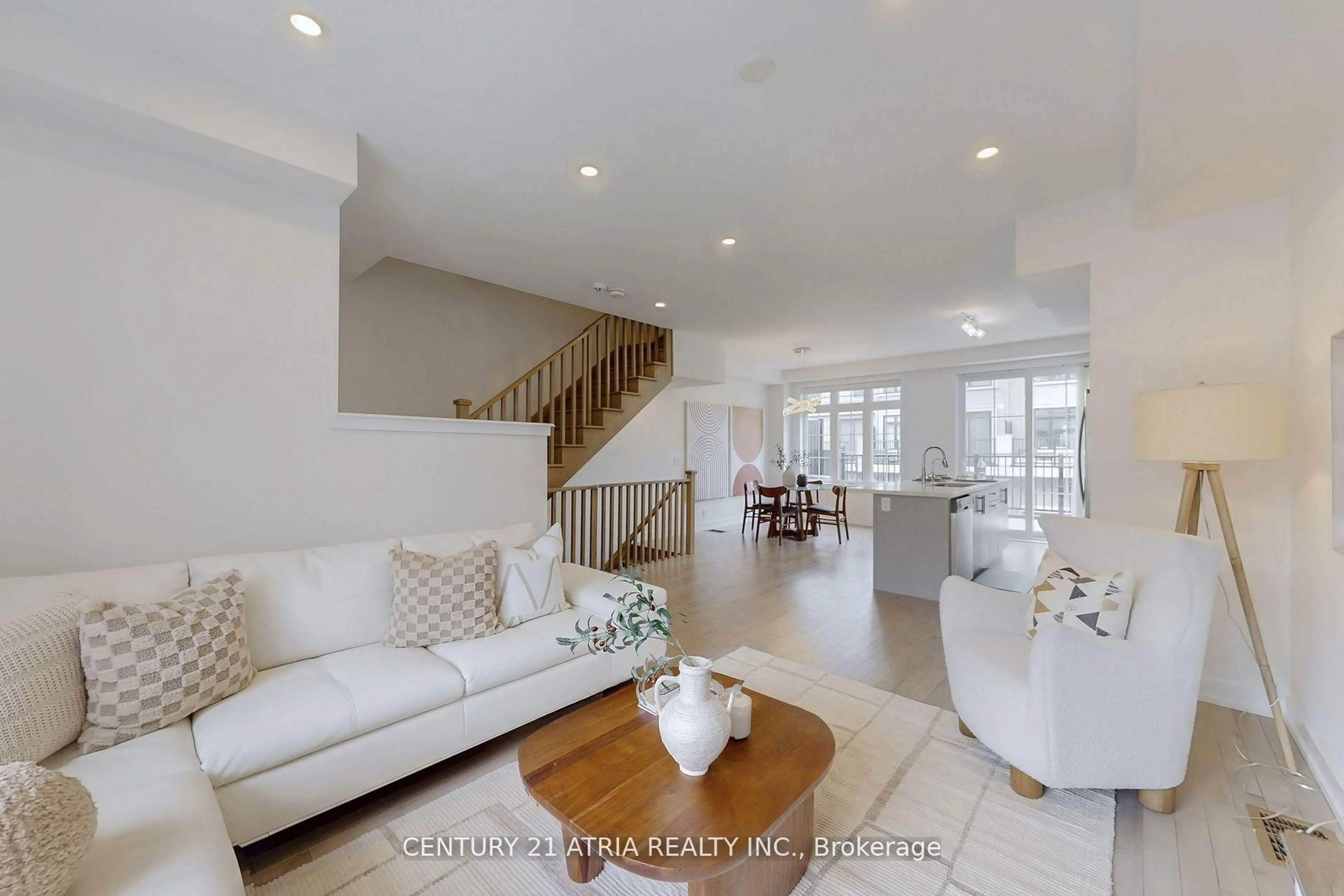 Living room with furniture, unknown for 30 Guardhouse Cres, Markham Ontario L6C 3J8