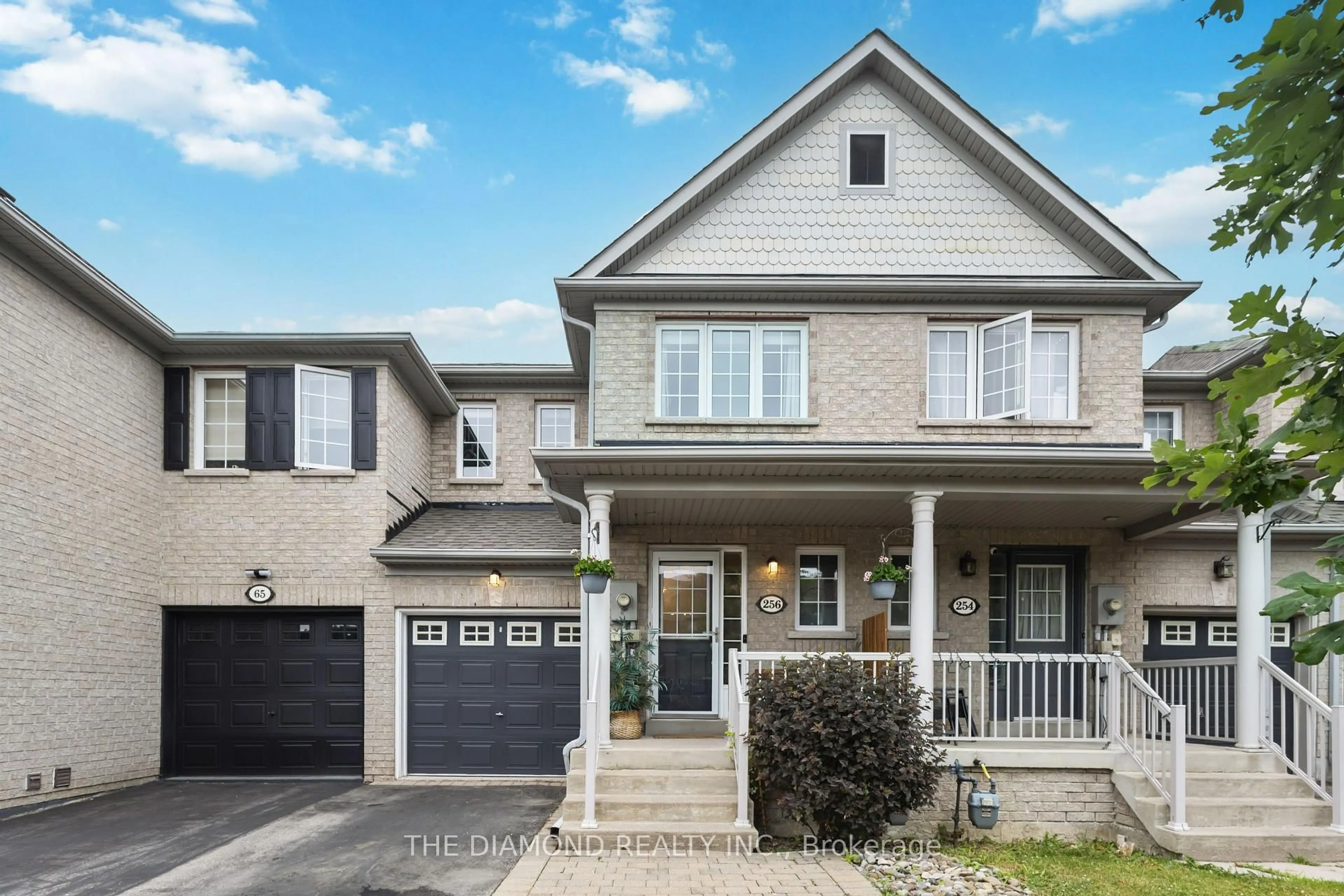 Home with brick exterior material, street for 256 Coleridge Dr, Newmarket Ontario L3X 2T6