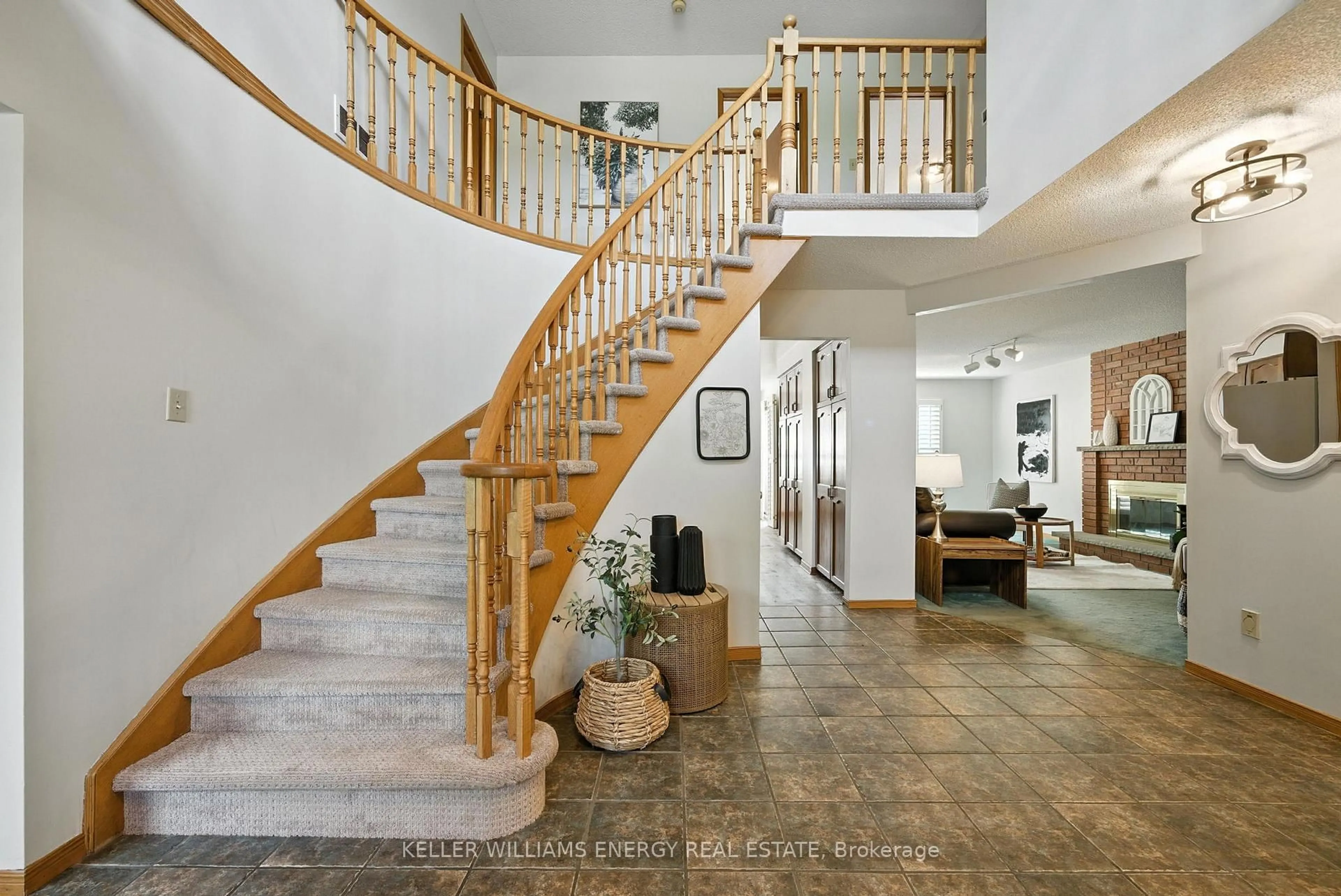Unknown for 49 Cairns Dr, Markham Ontario L3P 6G9