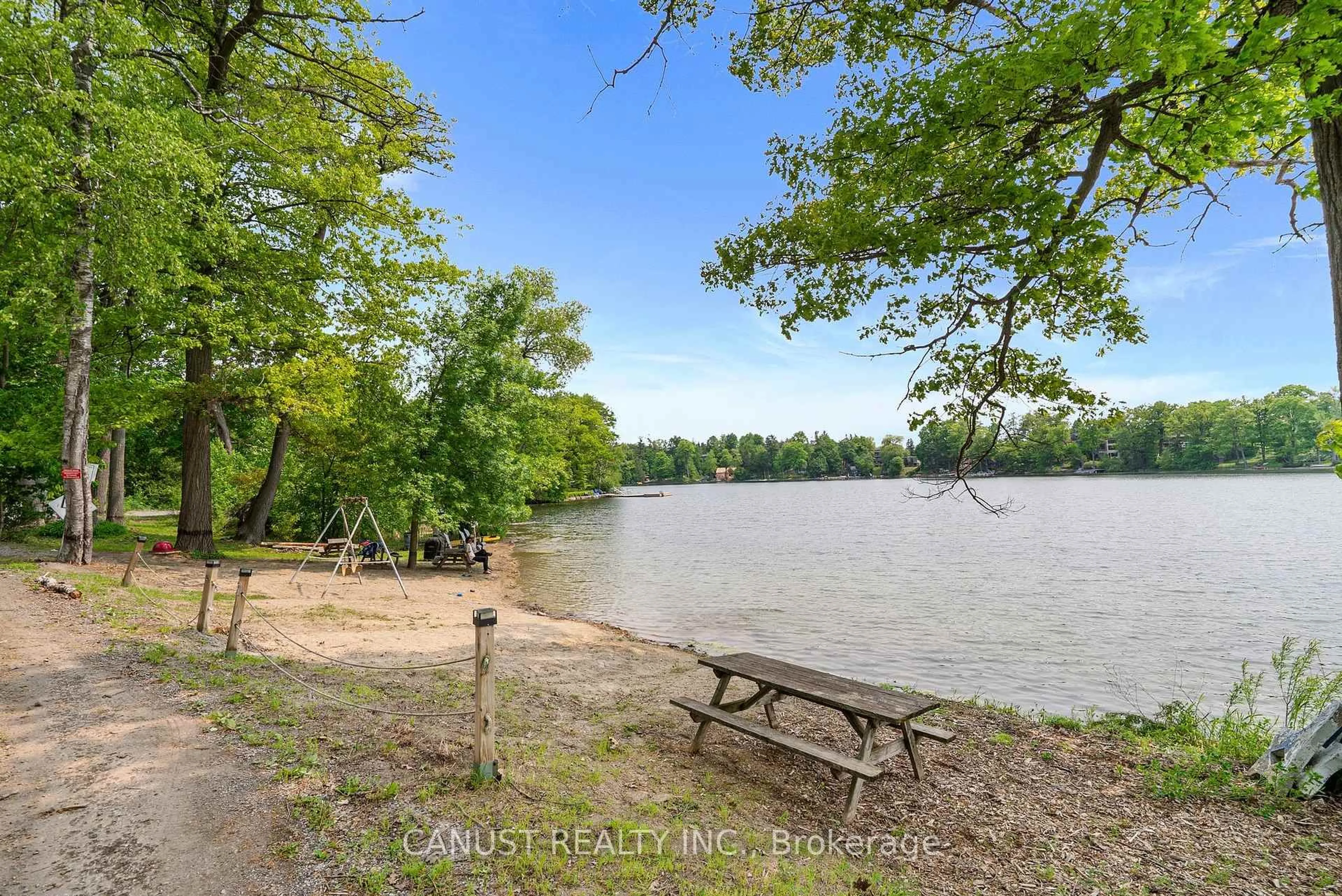 Patio, water/lake/river/ocean view for 30 Parkhill Dr, Whitchurch-Stouffville Ontario L4A 2G1