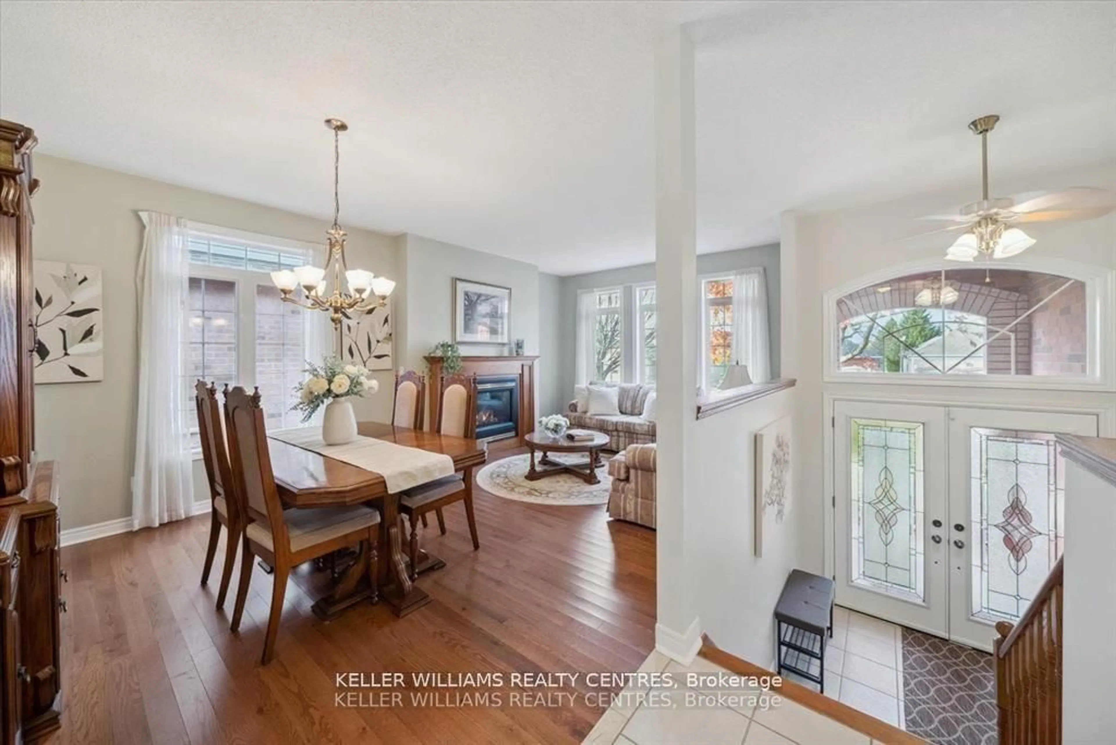 Dining room, unknown for 1076 Broughton Lane, Newmarket Ontario L3X 2L6