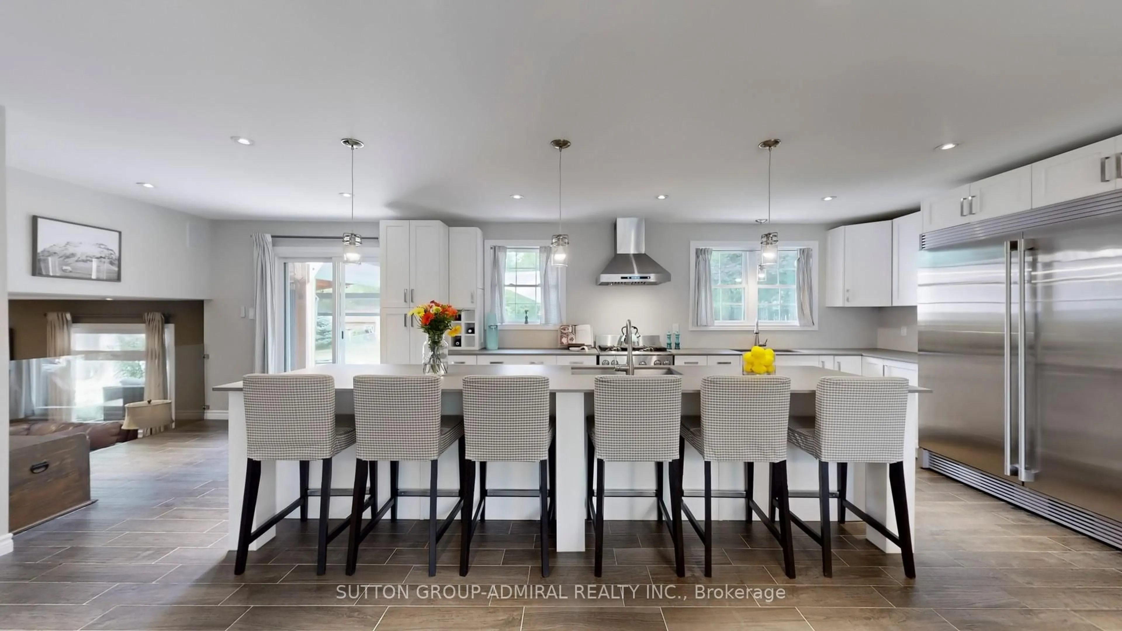 Open concept kitchen, unknown for 8 Balmoral Hts, East Gwillimbury Ontario L0G 1R0