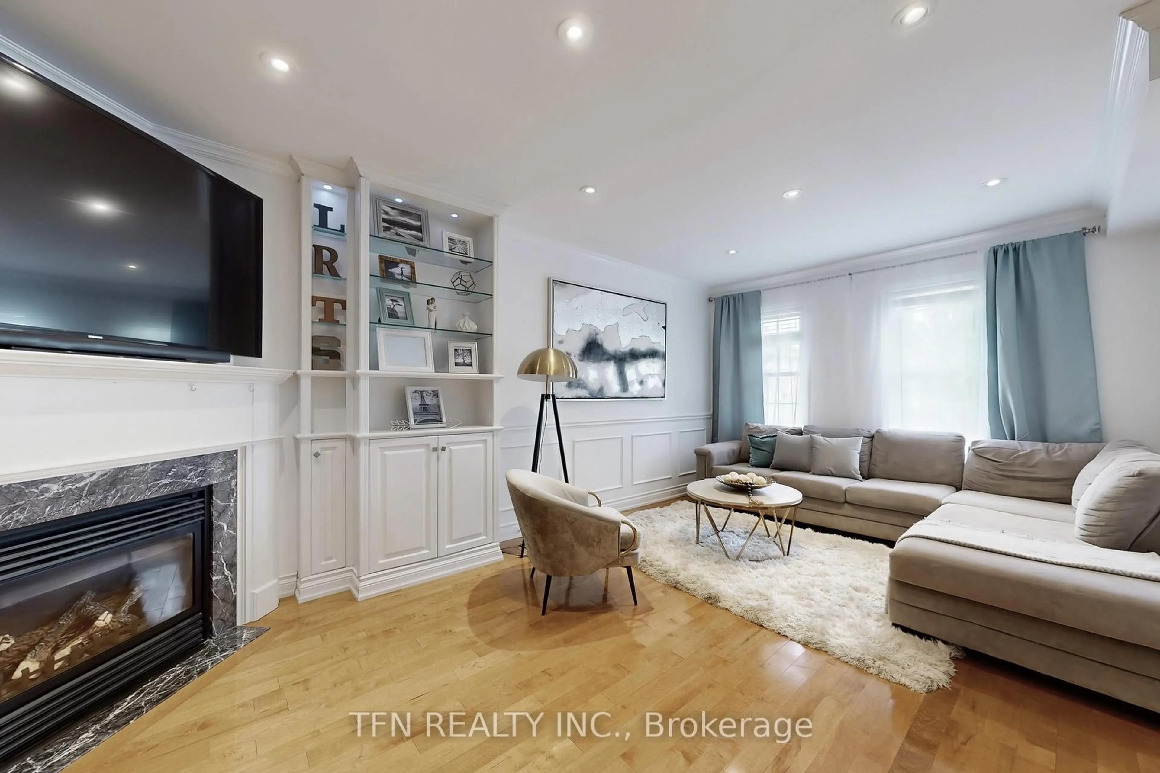 Living room with furniture, unknown for 321 Davos Rd, Vaughan Ontario L4H 0M7