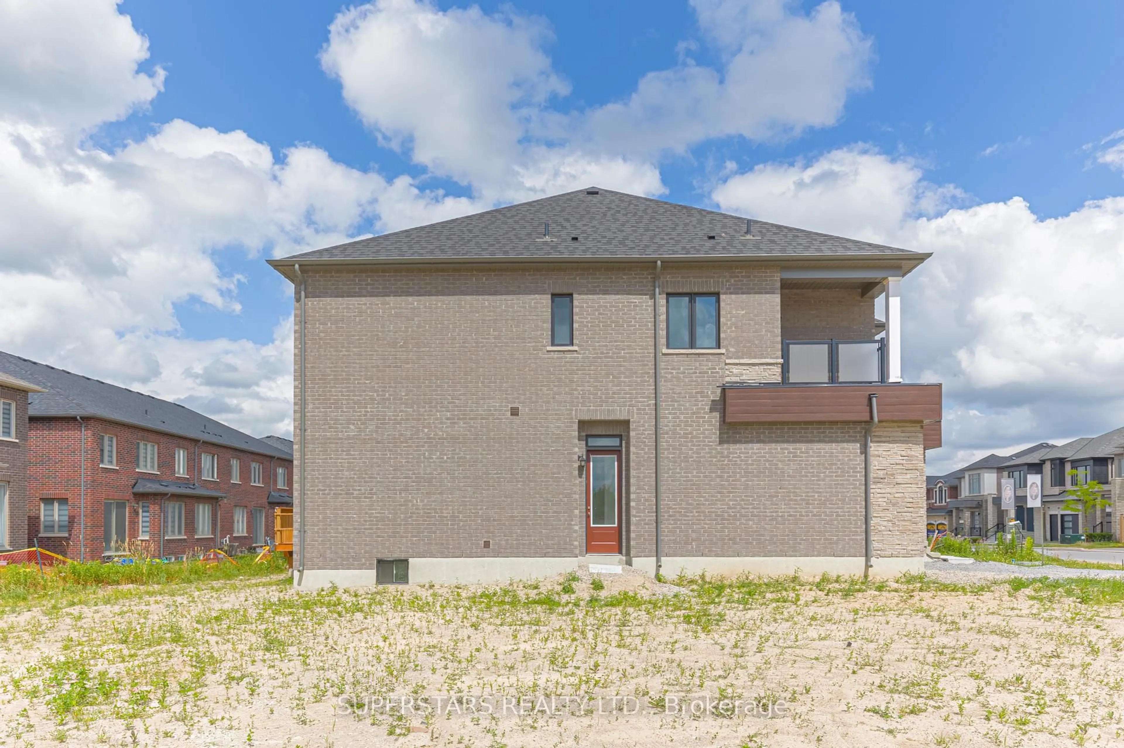 Home with brick exterior material, unknown for 28 Longworth Ave, Richmond Hill Ontario L4E 1J1