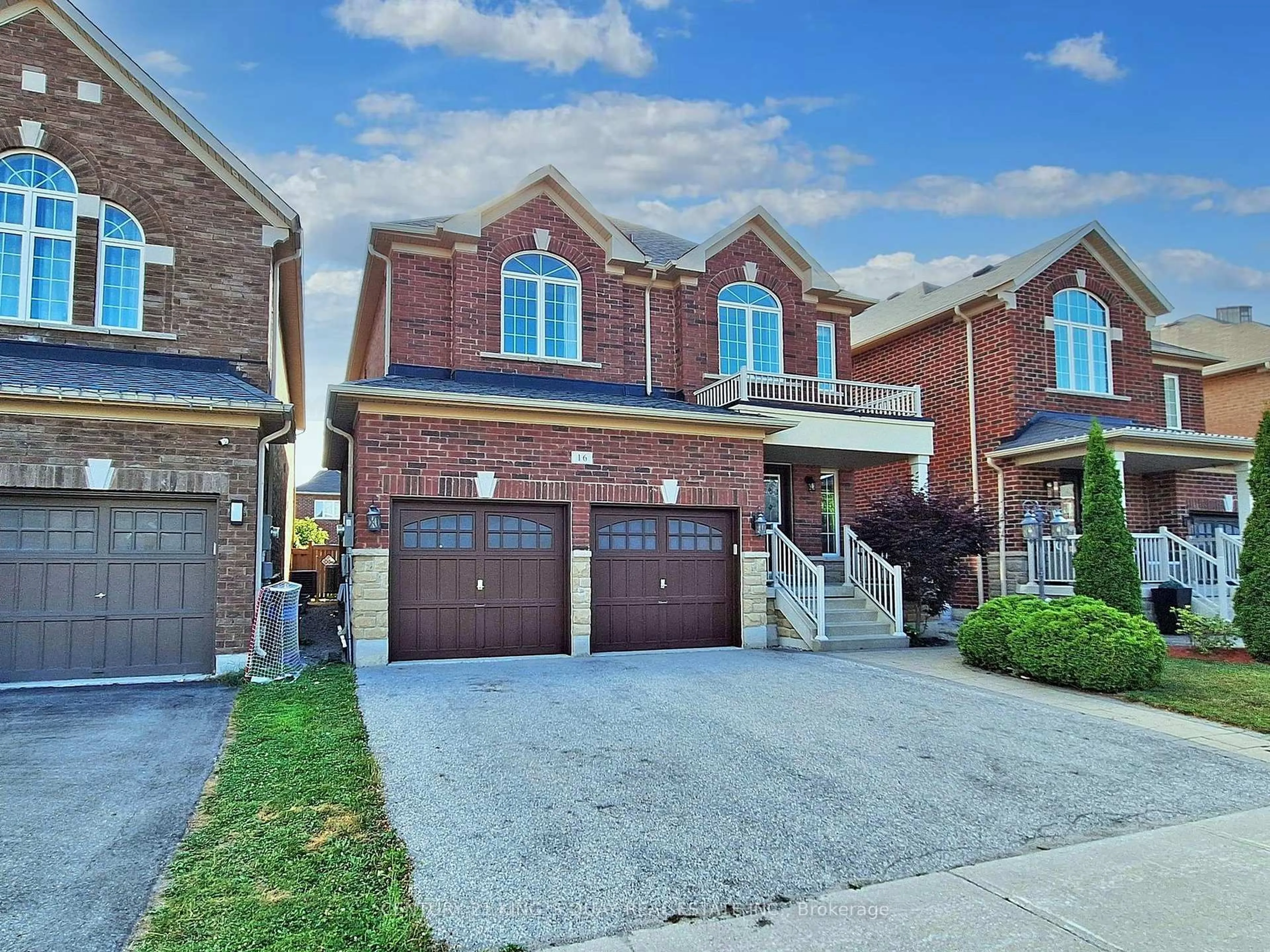 Home with brick exterior material, street for 16 Naylor Dr, Bradford West Gwillimbury Ontario L3Z 0K1