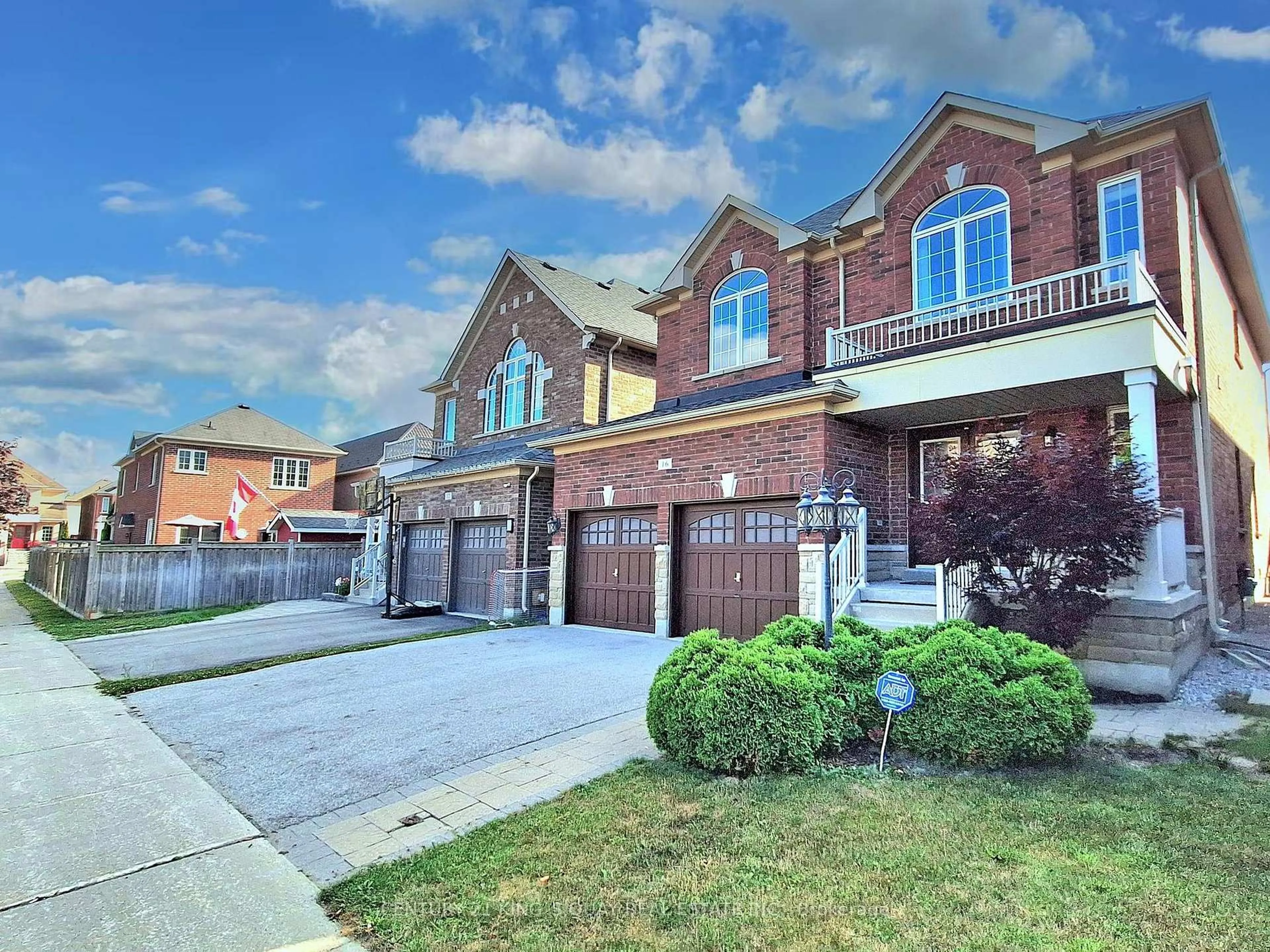 Home with brick exterior material, street for 16 Naylor Dr, Bradford West Gwillimbury Ontario L3Z 0K1