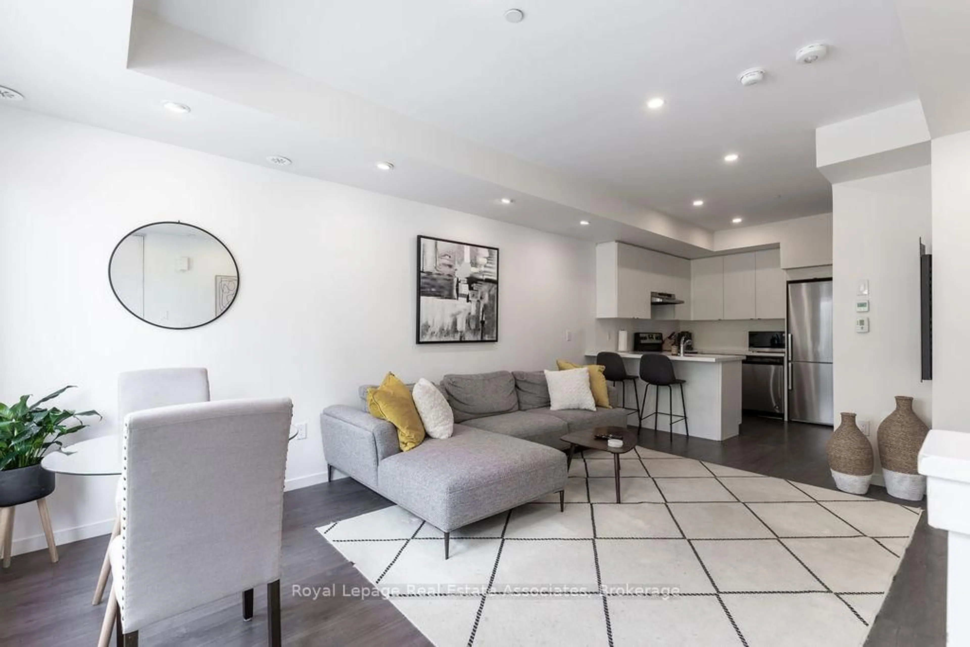 Living room with furniture, unknown for 500 Alex Gardner Circ #93, Aurora Ontario L4G 3G5