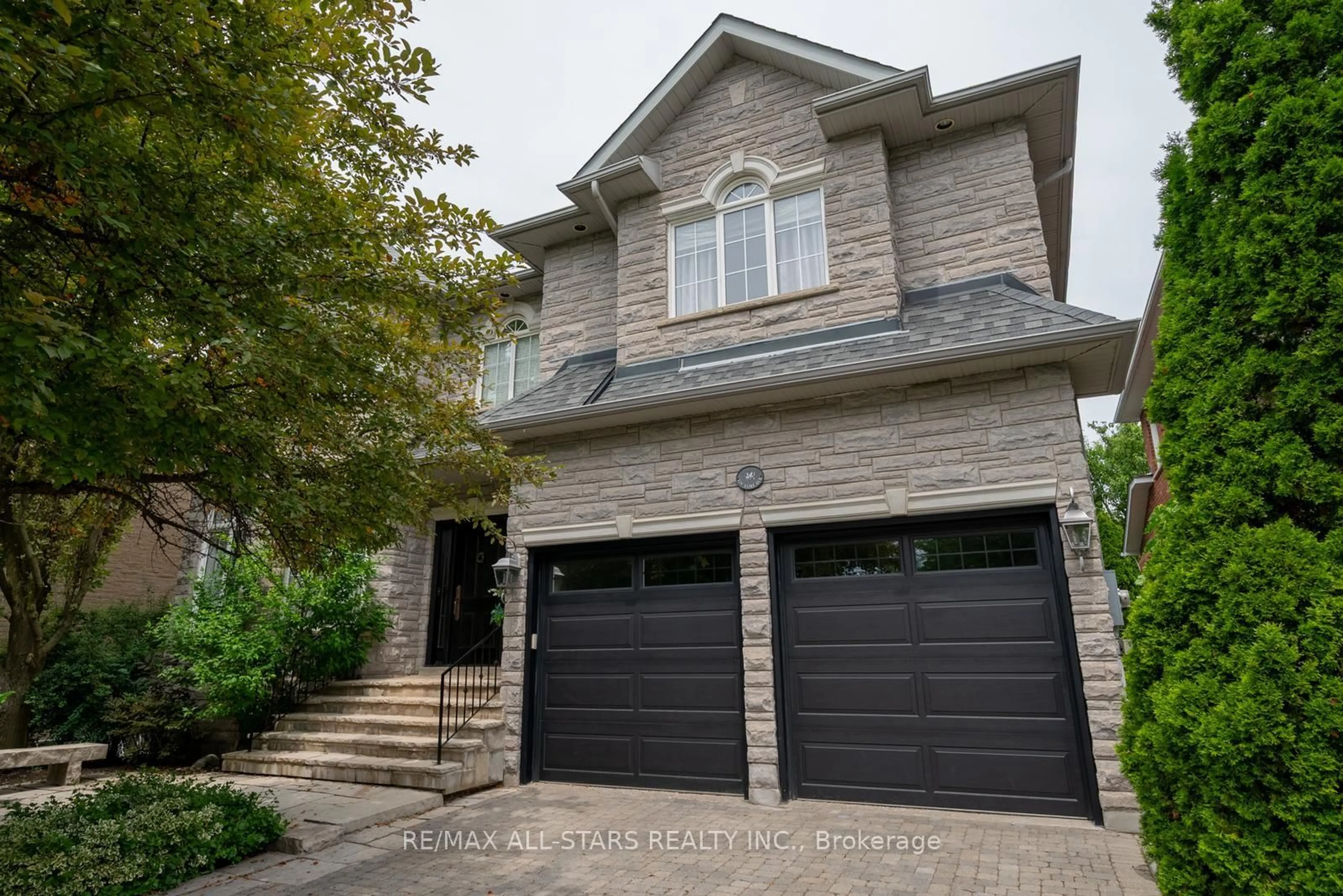 Home with brick exterior material, street for 129 Lori Ave, Whitchurch-Stouffville Ontario L4A 1K2