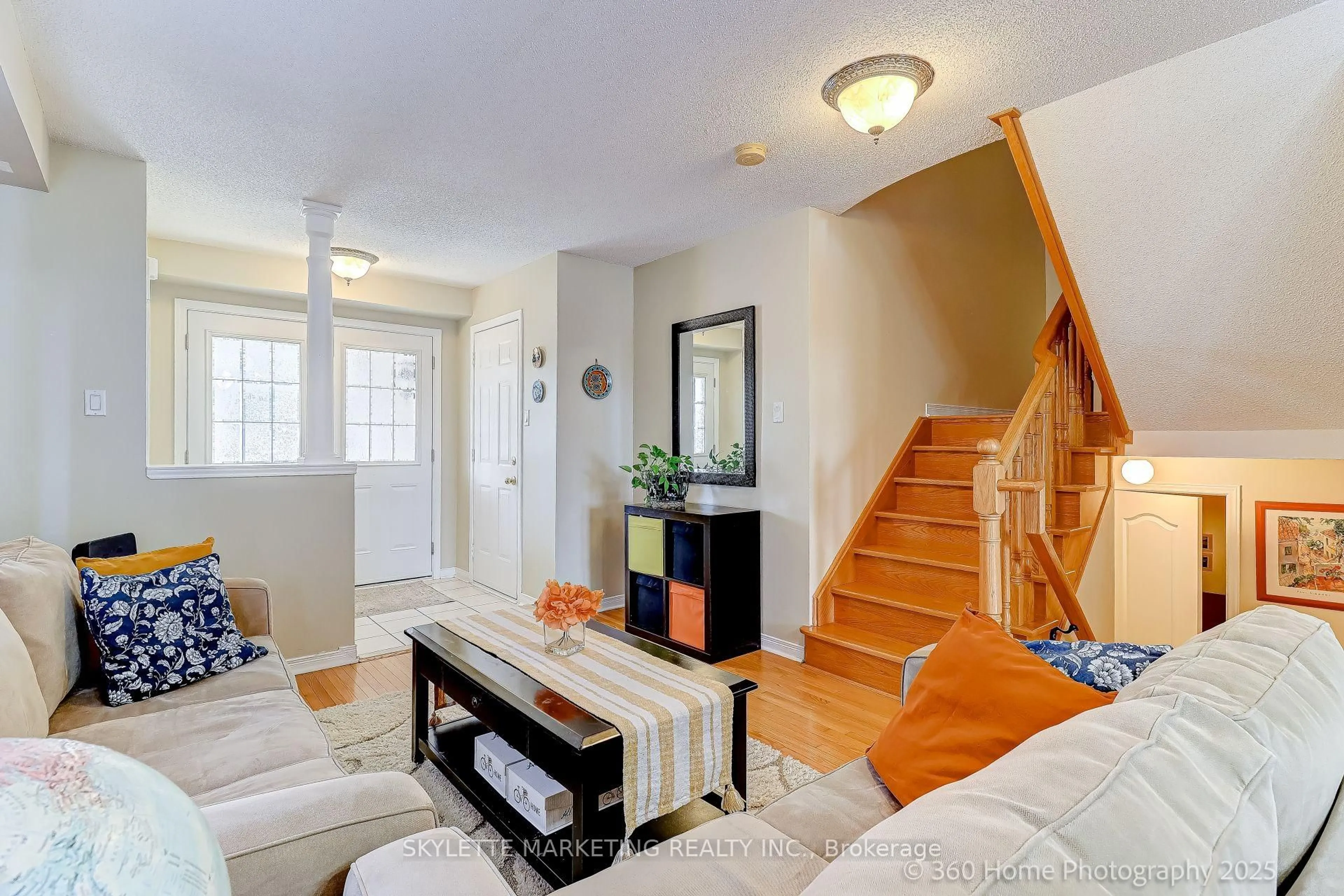 Unknown for 199 Kayla Cres, Vaughan Ontario L6A 3P4