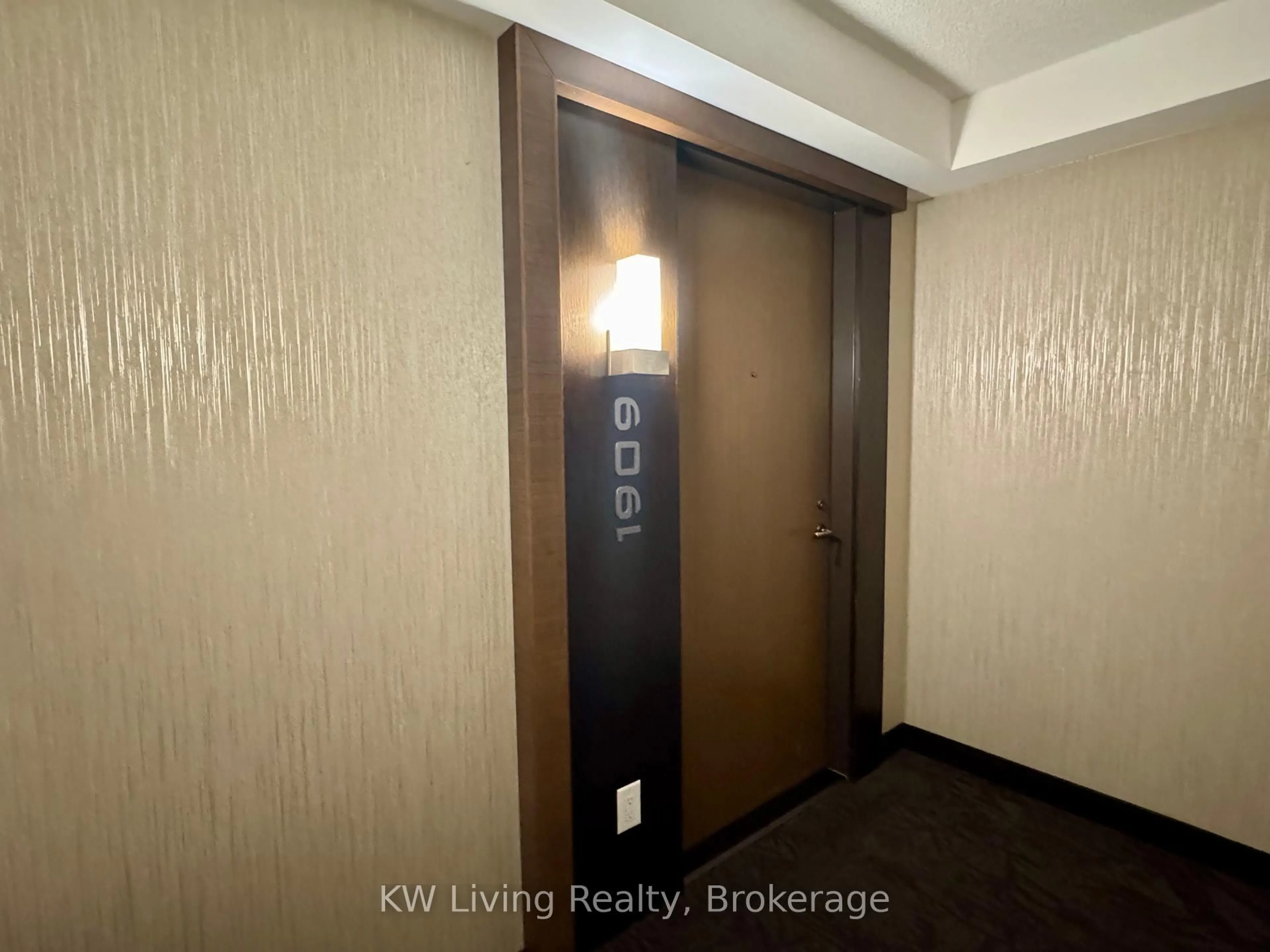 Unknown for 1 Uptown Dr #1909, Markham Ontario L3R 5C1