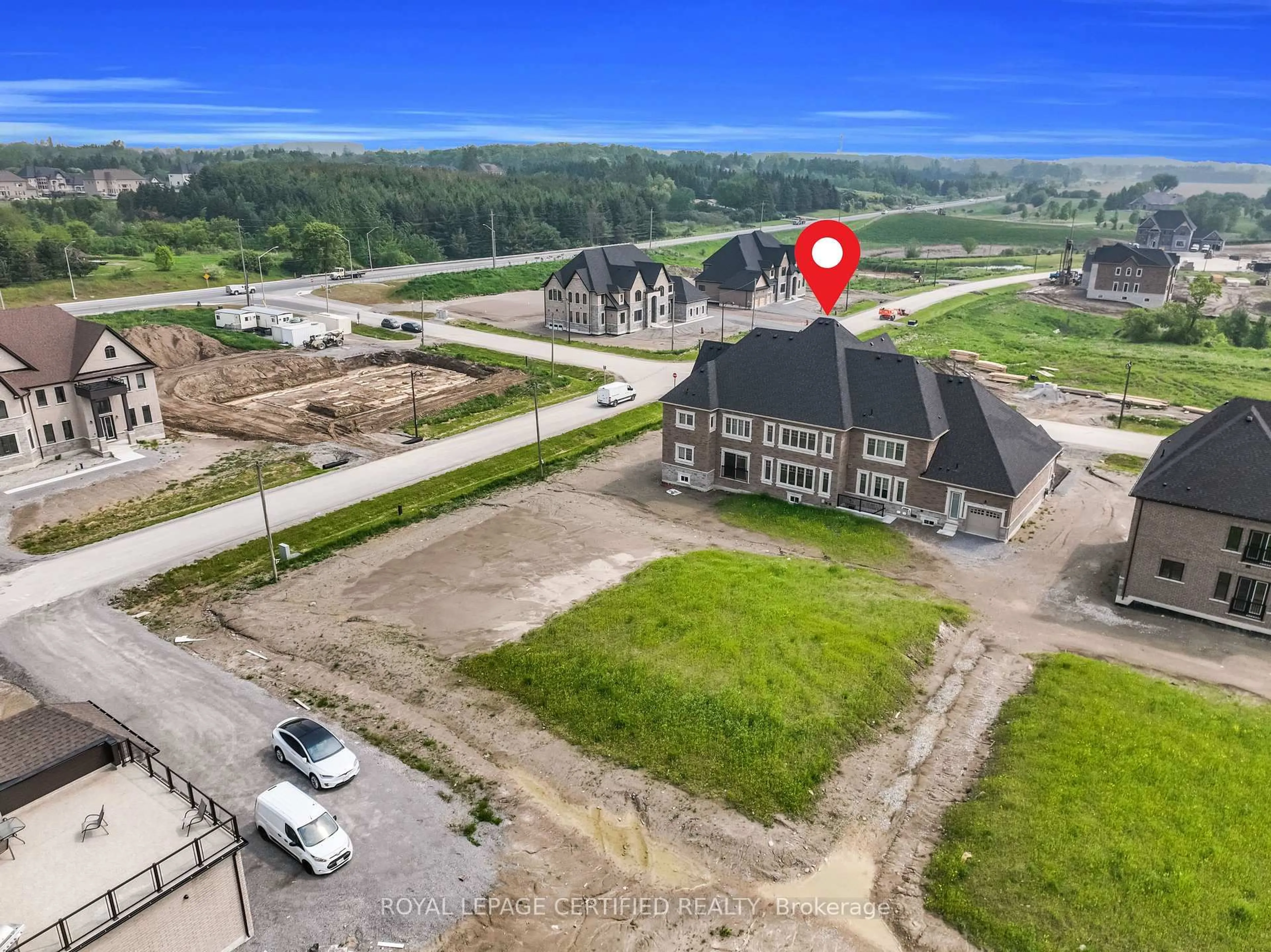 A pic from outside/outdoor area/front of a property/back of a property/a pic from drone, building for 86 Green Gables Cres, Whitchurch-Stouffville Ontario L4A 5G4