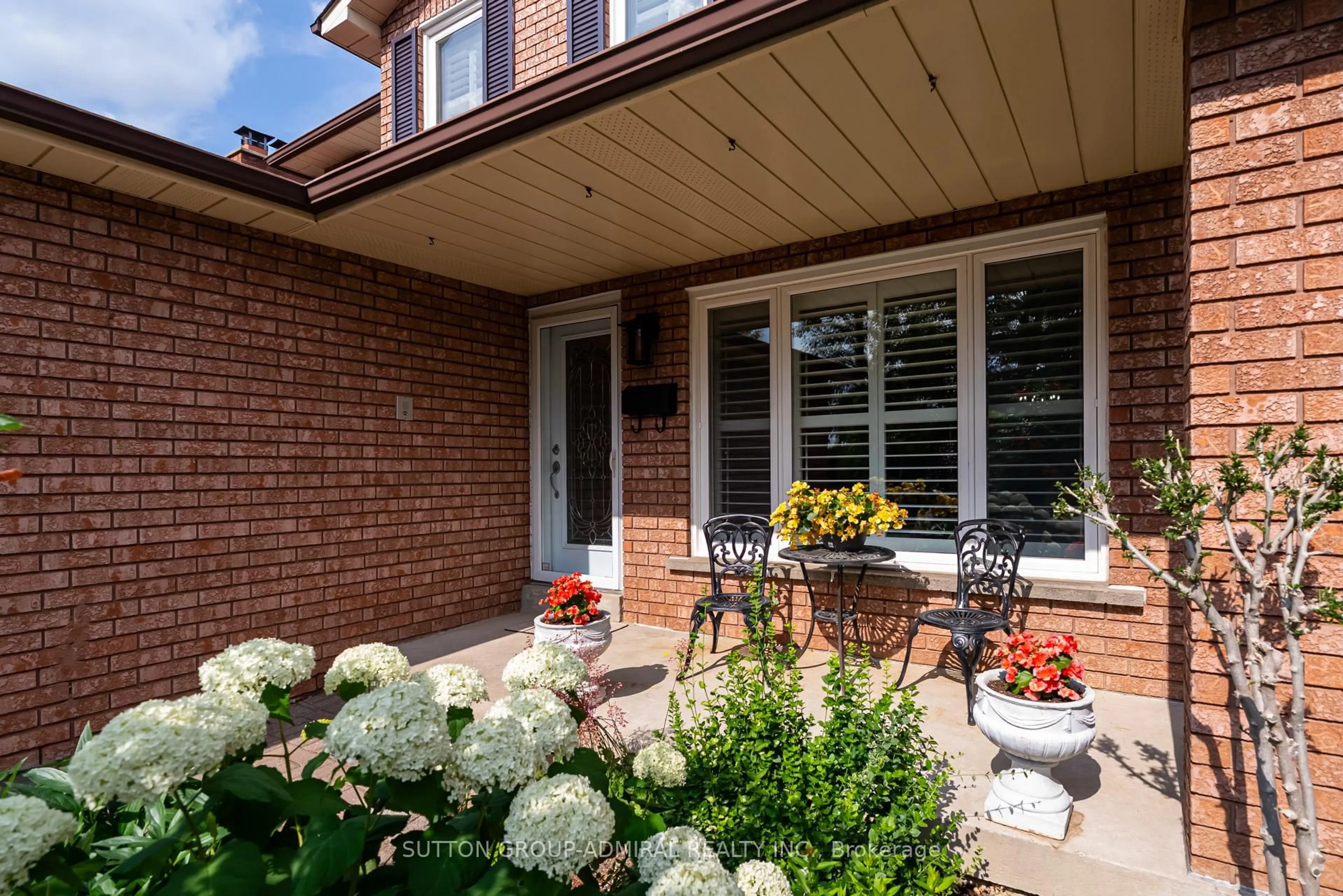 Home with brick exterior material, street for 393 Aberdeen Ave, Vaughan Ontario L4L 4B7