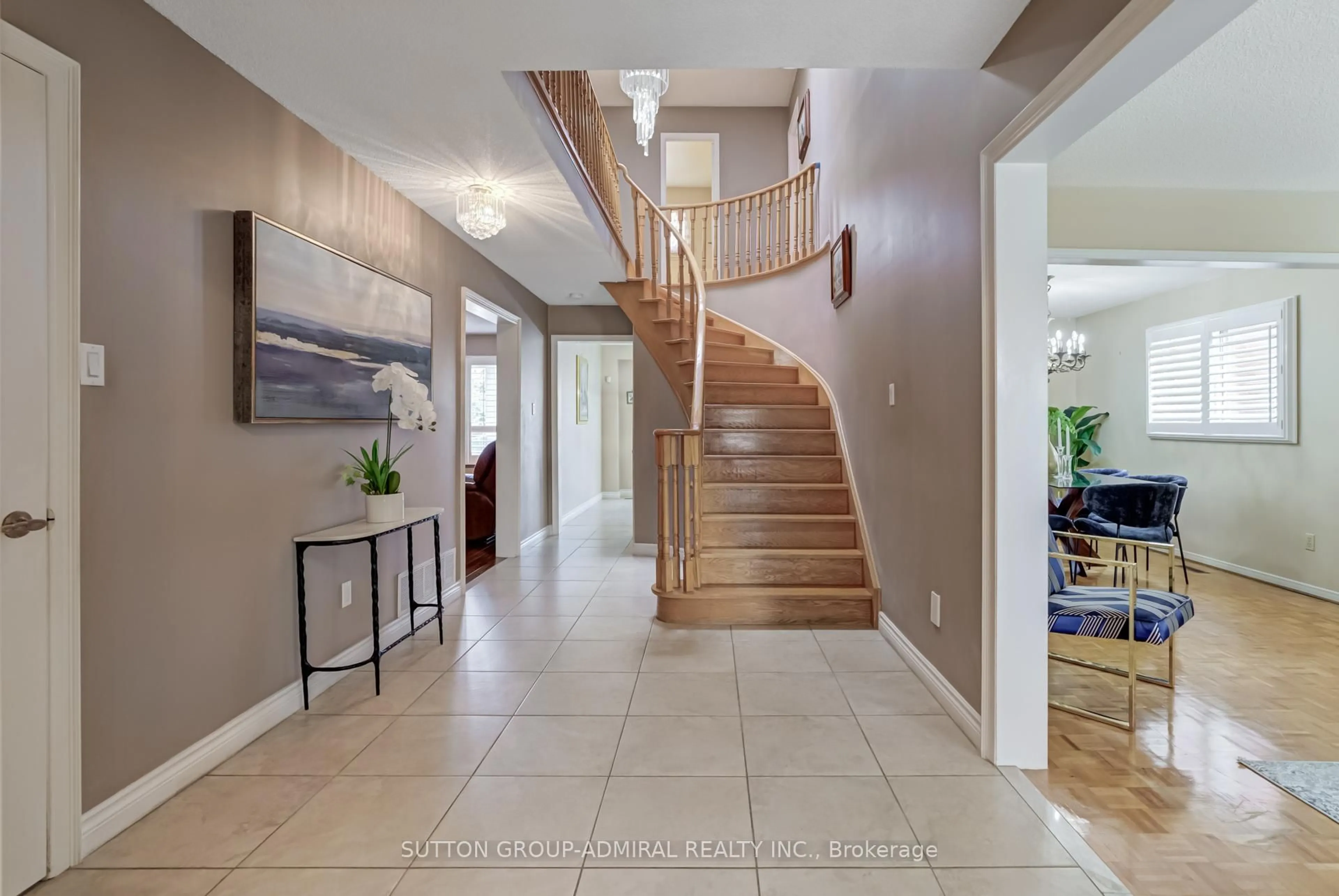 Unknown for 393 Aberdeen Ave, Vaughan Ontario L4L 4B7