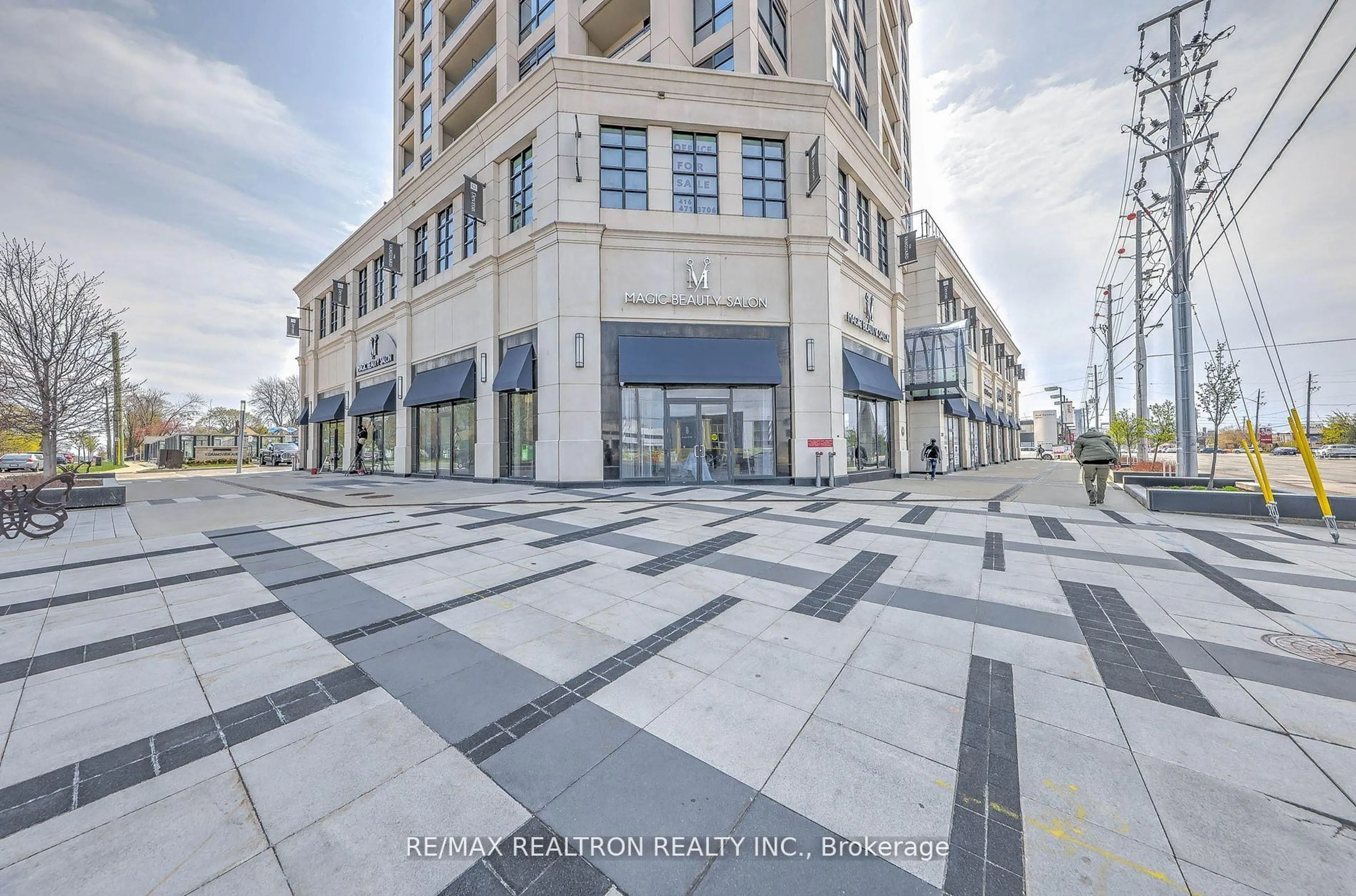 Patio, building for 1 Grandview Ave #610, Markham Ontario L3T 1G7