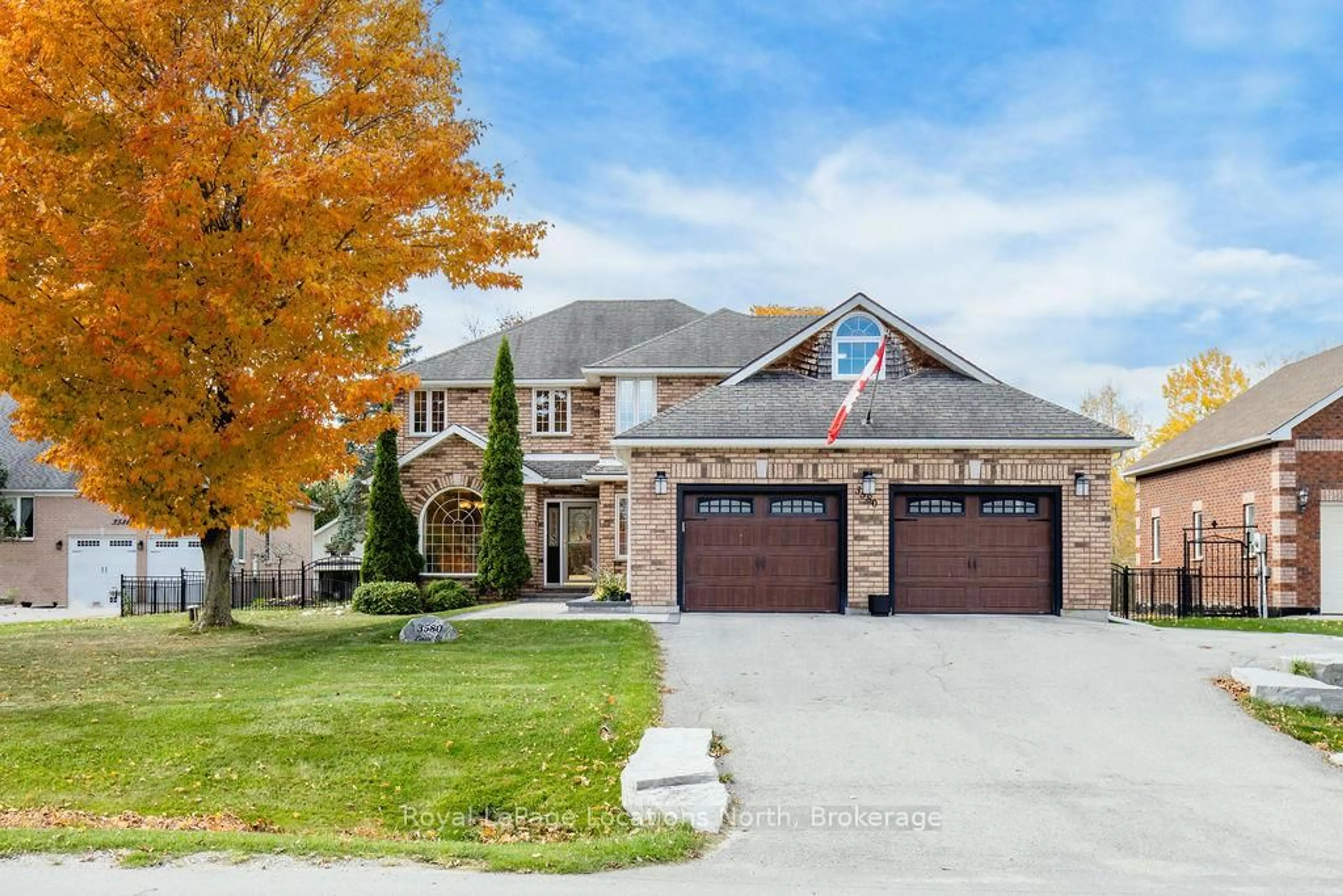 Home with brick exterior material, street for 3580 LINDA St, Innisfil Ontario L9S 2L2