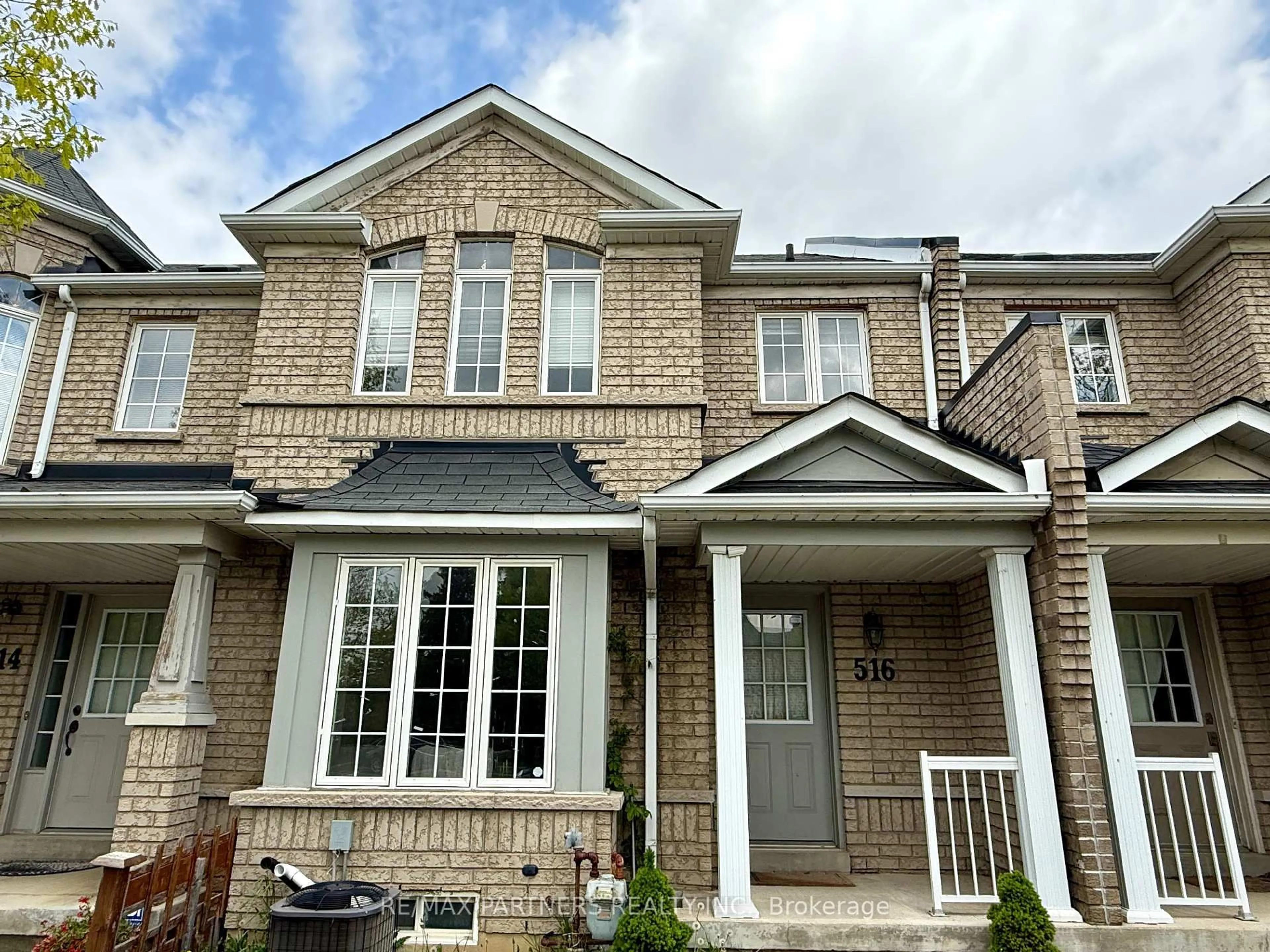 Home with brick exterior material, street for 516 Bur Oak Ave, Markham Ontario L6C 3A9