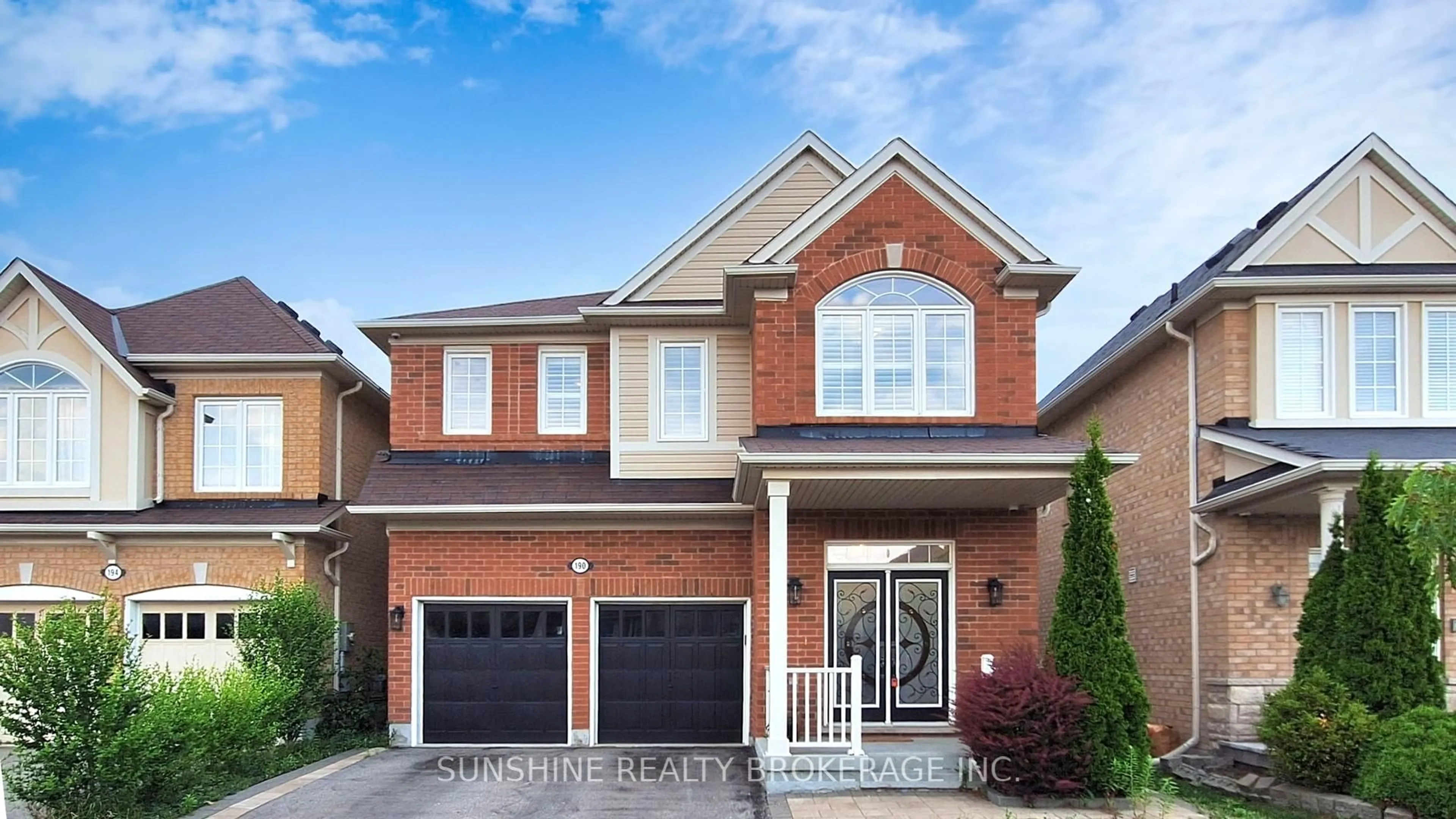 Home with brick exterior material, street for 190 Miltrose Cres, Whitchurch-Stouffville Ontario L4A 0R3