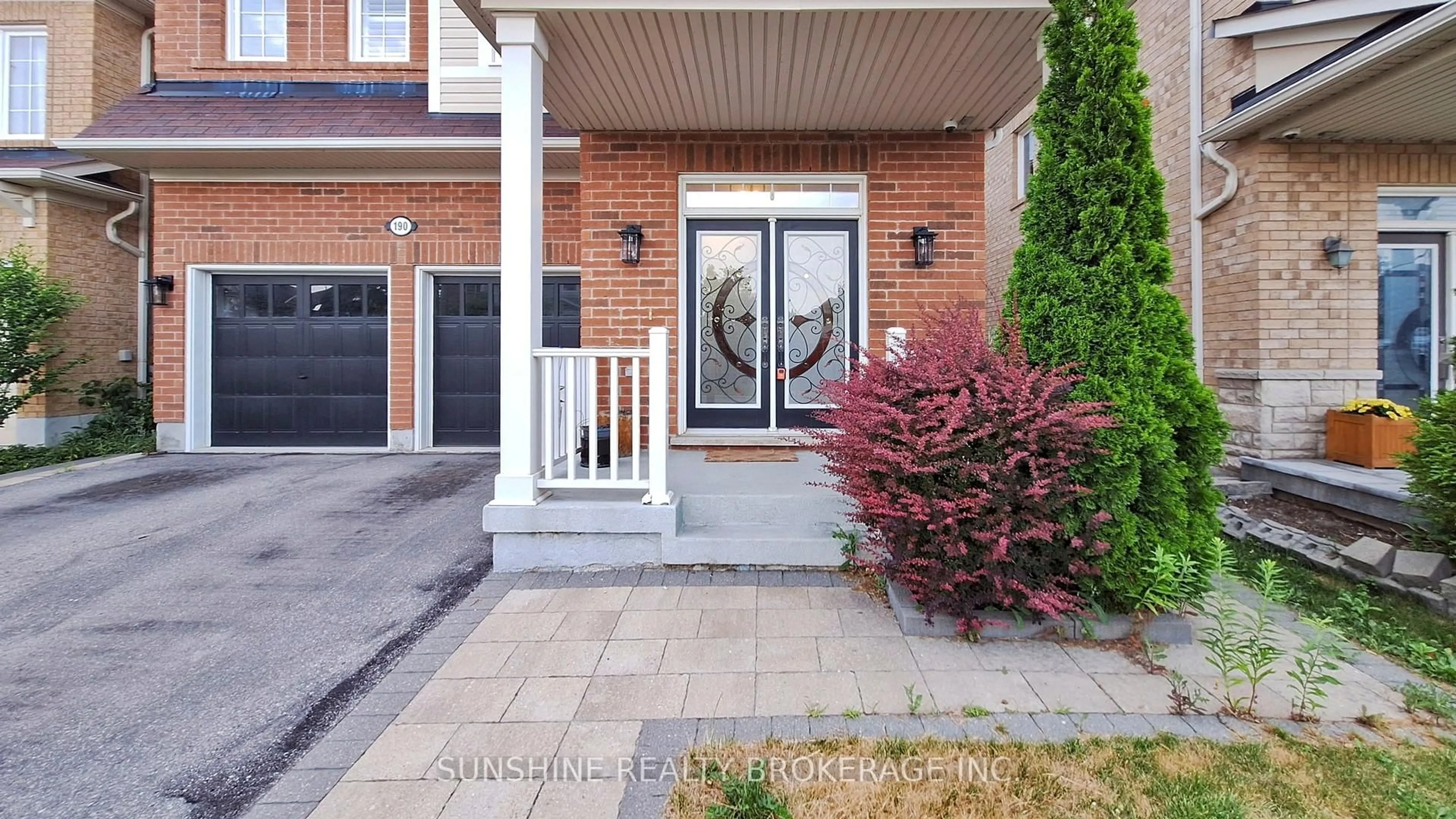 Home with brick exterior material, street for 190 Miltrose Cres, Whitchurch-Stouffville Ontario L4A 0R3