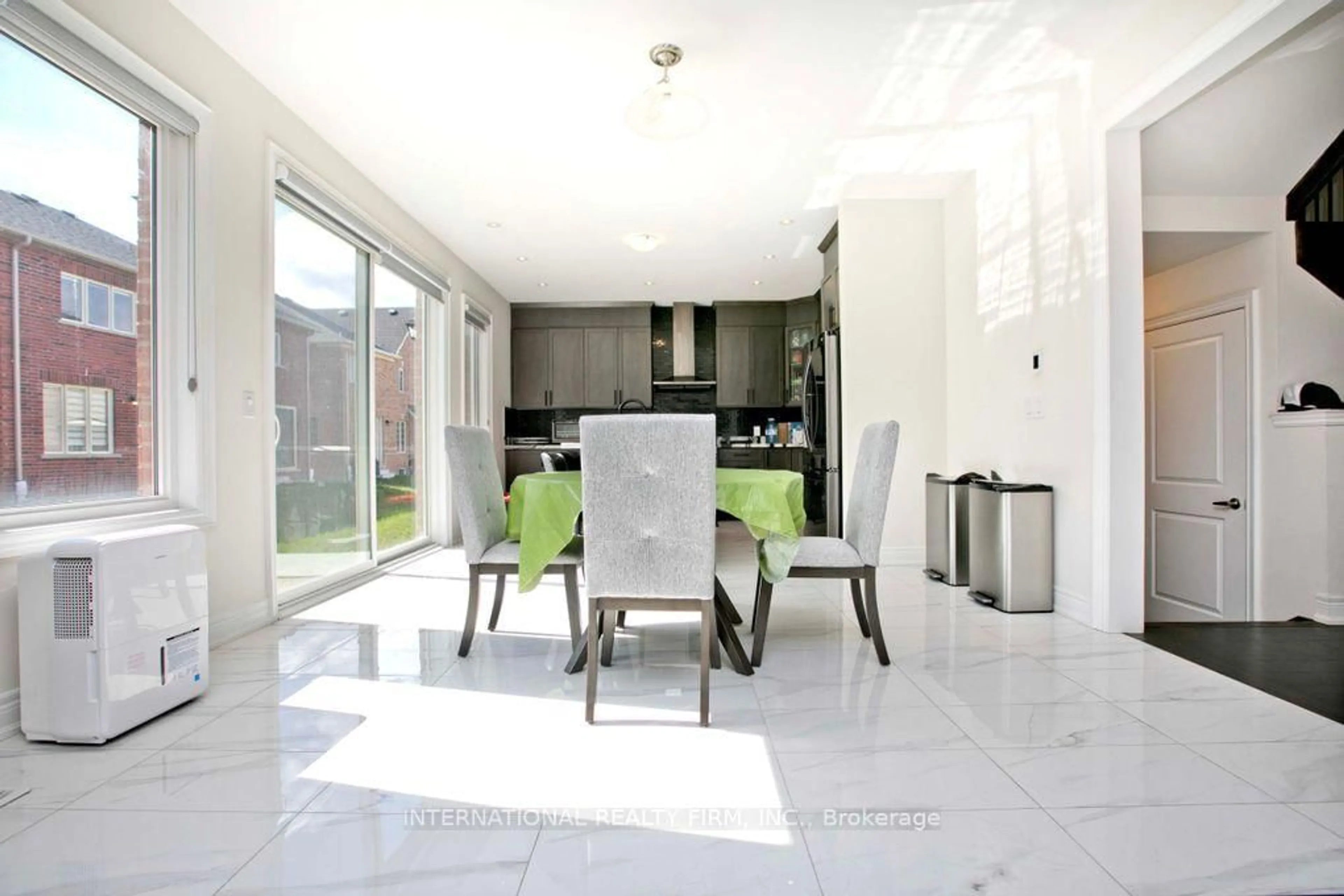 Contemporary kitchen, ceramic/tile floor for 5 Bruce Welch Ave, Georgina Ontario L4P 0J1