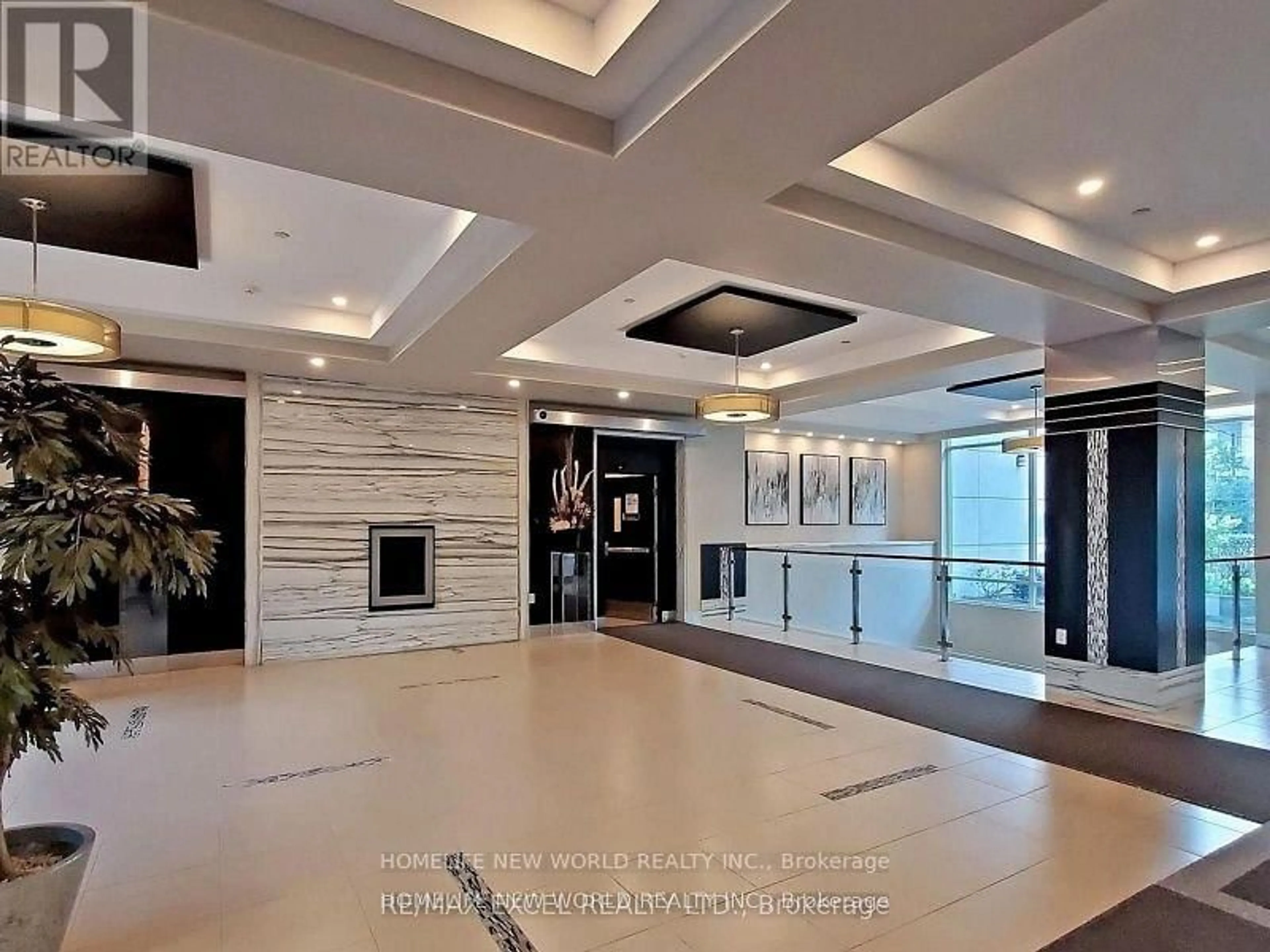 Indoor foyer for 75 South Town Centre Blvd #805, Markham Ontario L6G 0B3