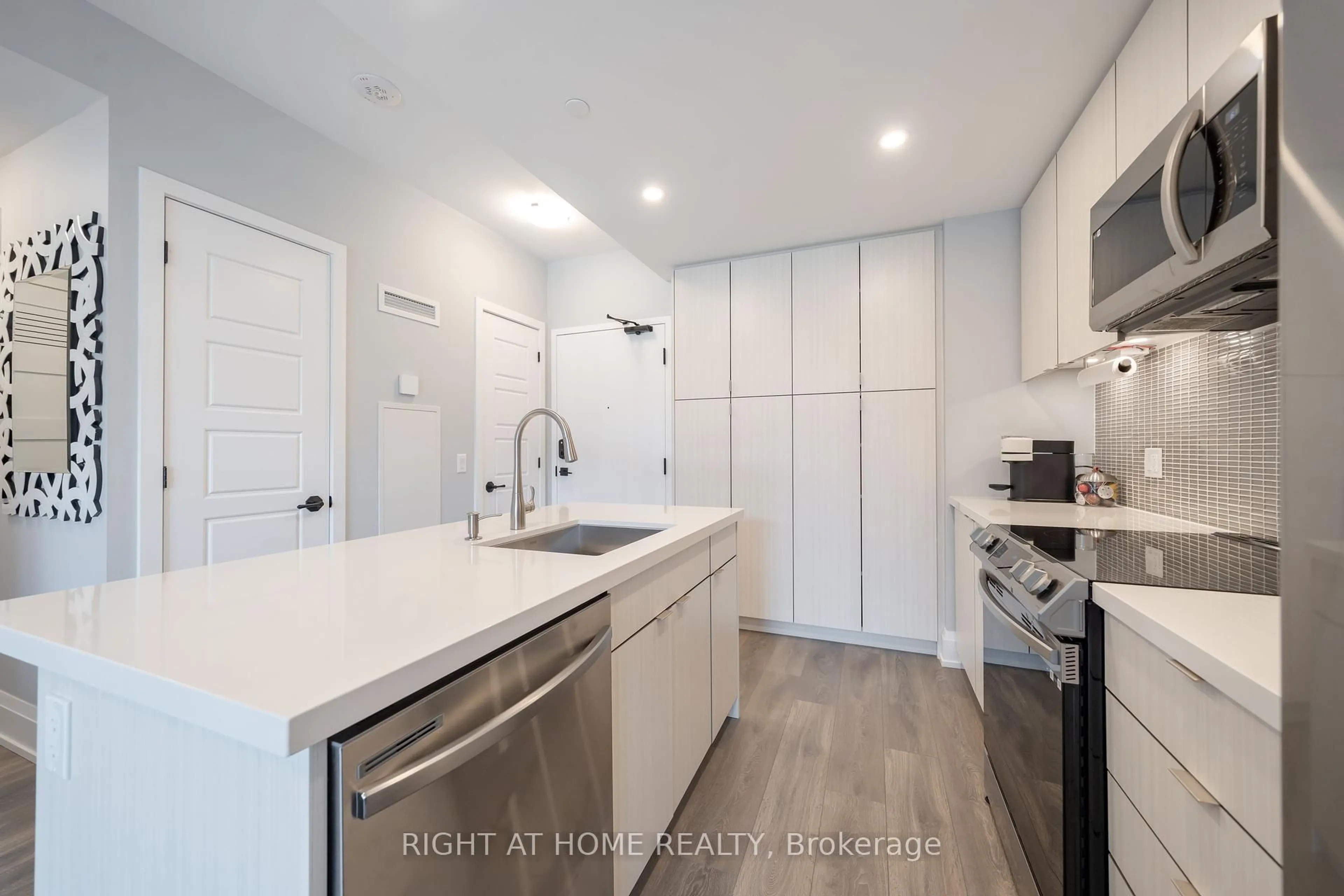 Unknown for 415 Sea Ray Ave #202, Innisfil Ontario L9S 0R5