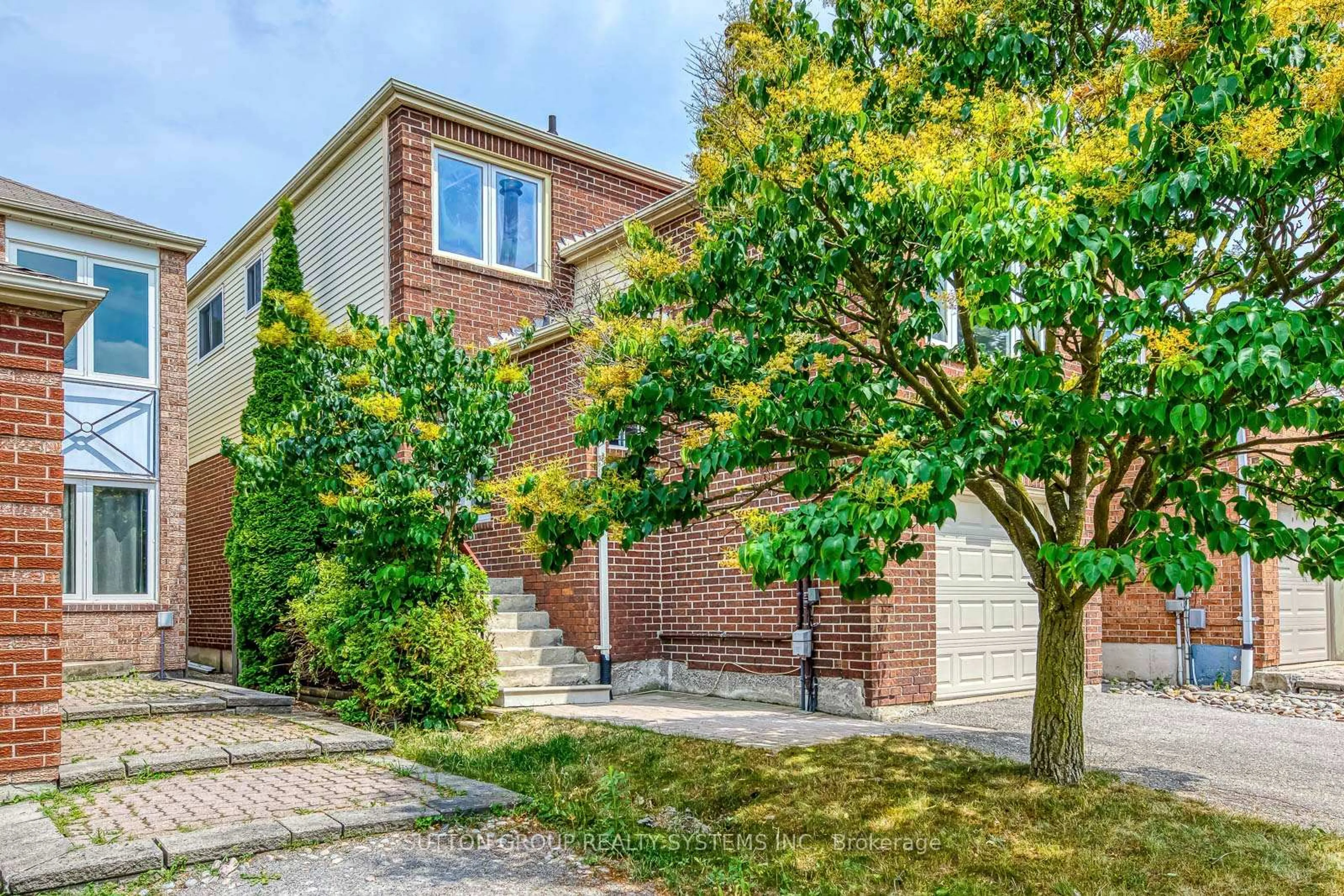 Home with brick exterior material, street for 207 Winding Lane, Vaughan Ontario L4J 5J6