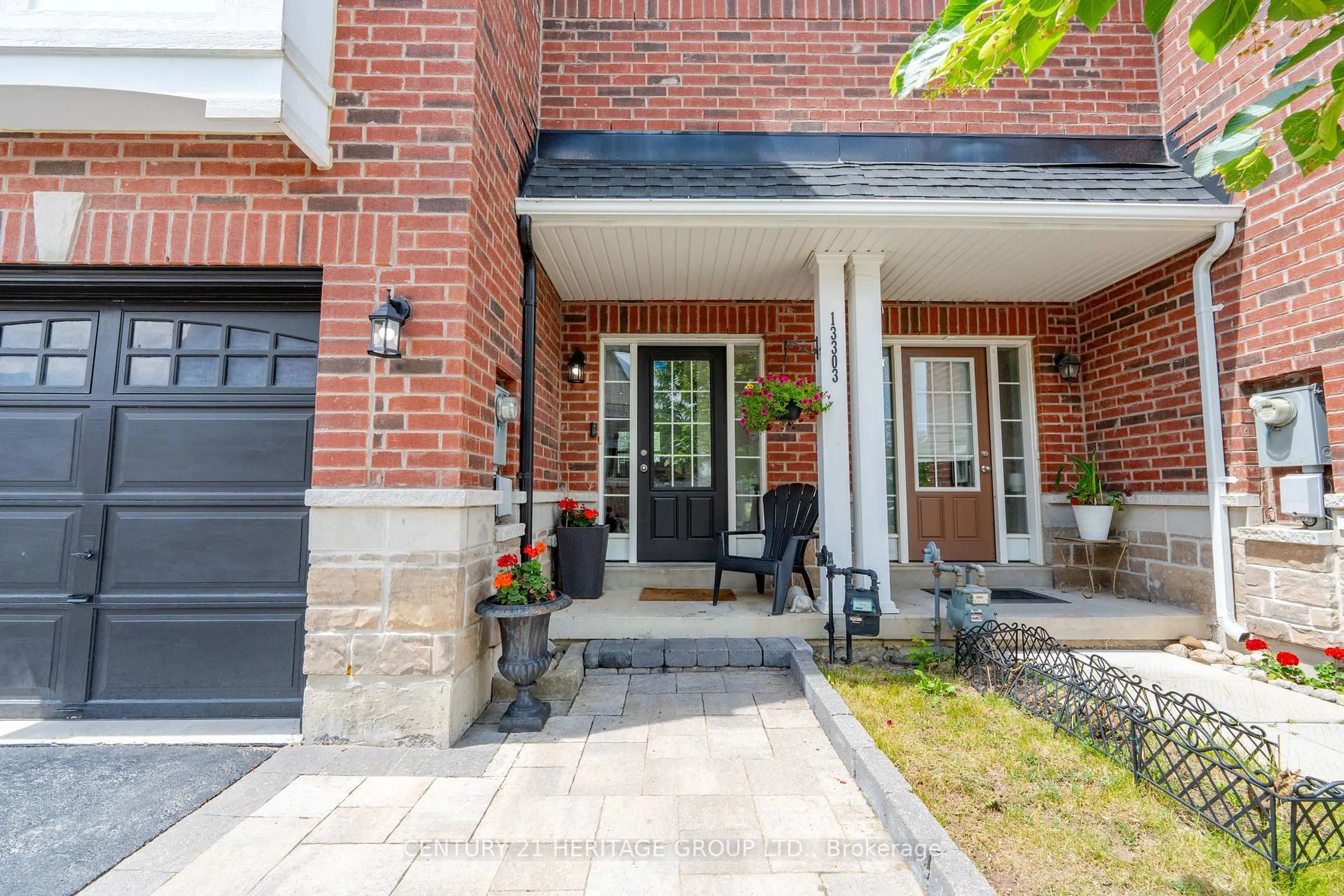 Home with brick exterior material, street for 13303 Bathurst St, Richmond Hill Ontario L4E 0Z6