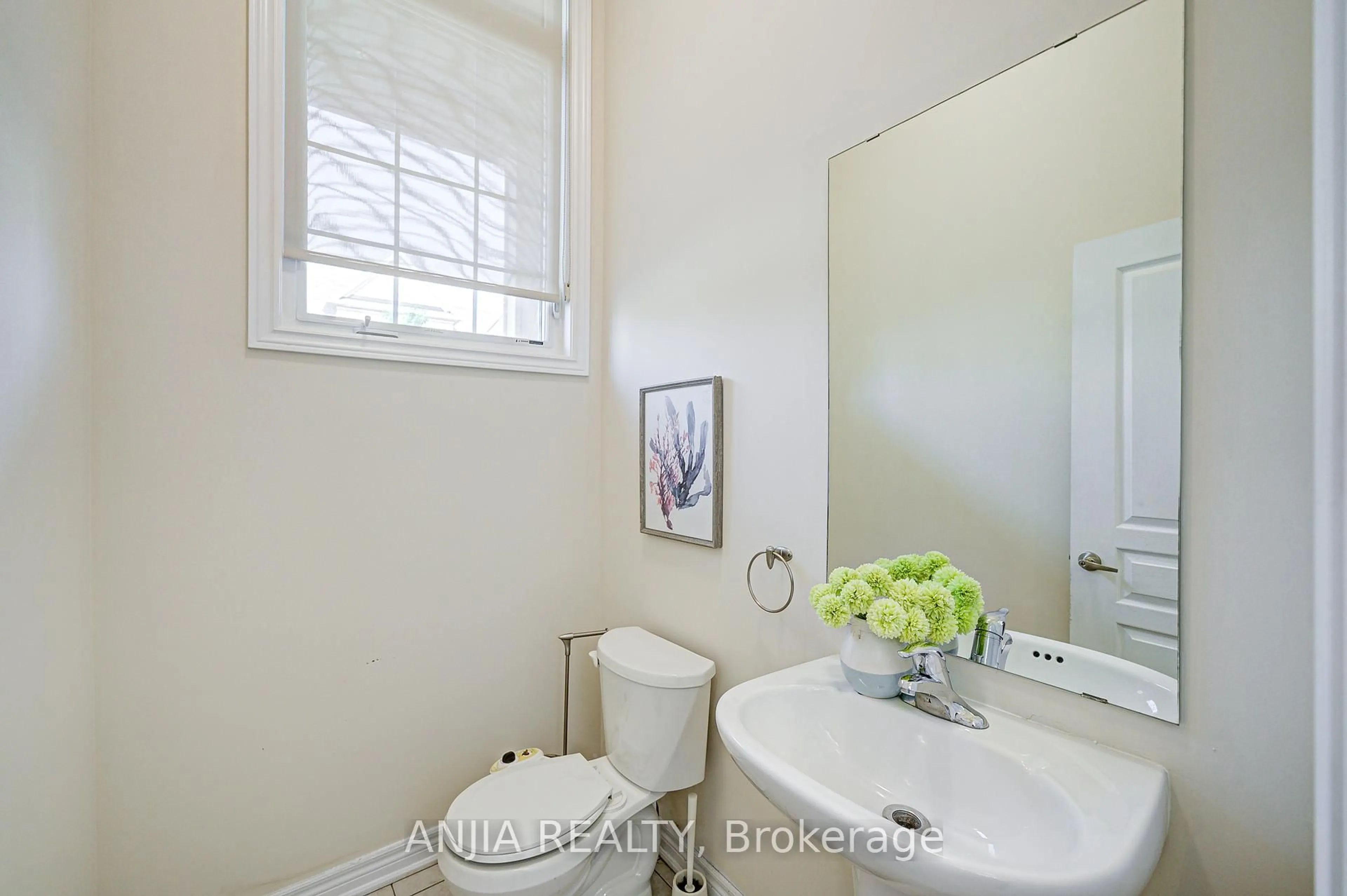 Standard bathroom, unknown for 4 Christian Ritter Dr, Markham Ontario L6C 0W1