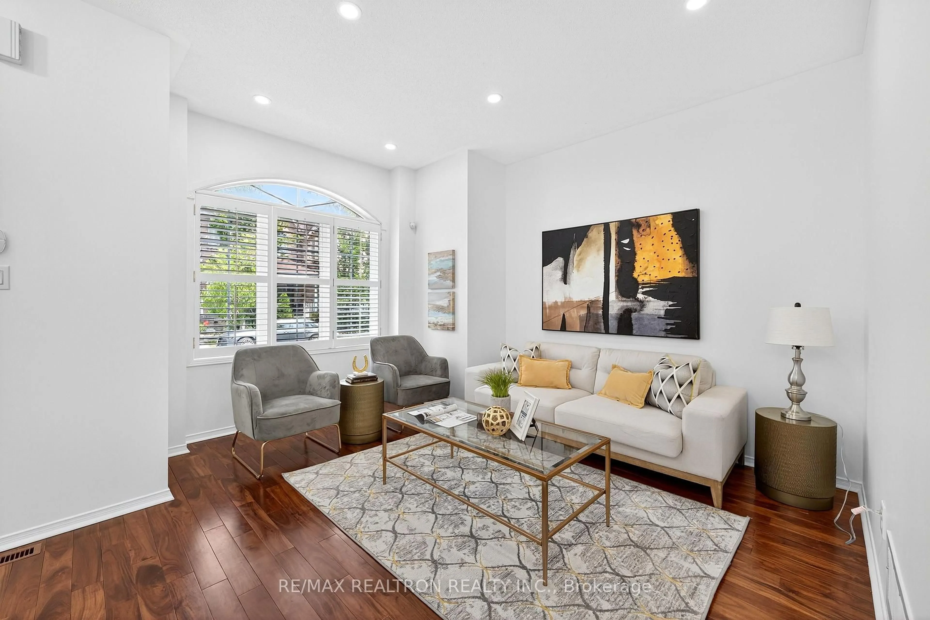 Living room with furniture, unknown for 54 Dancer's Dr, Markham Ontario L6C 2A8