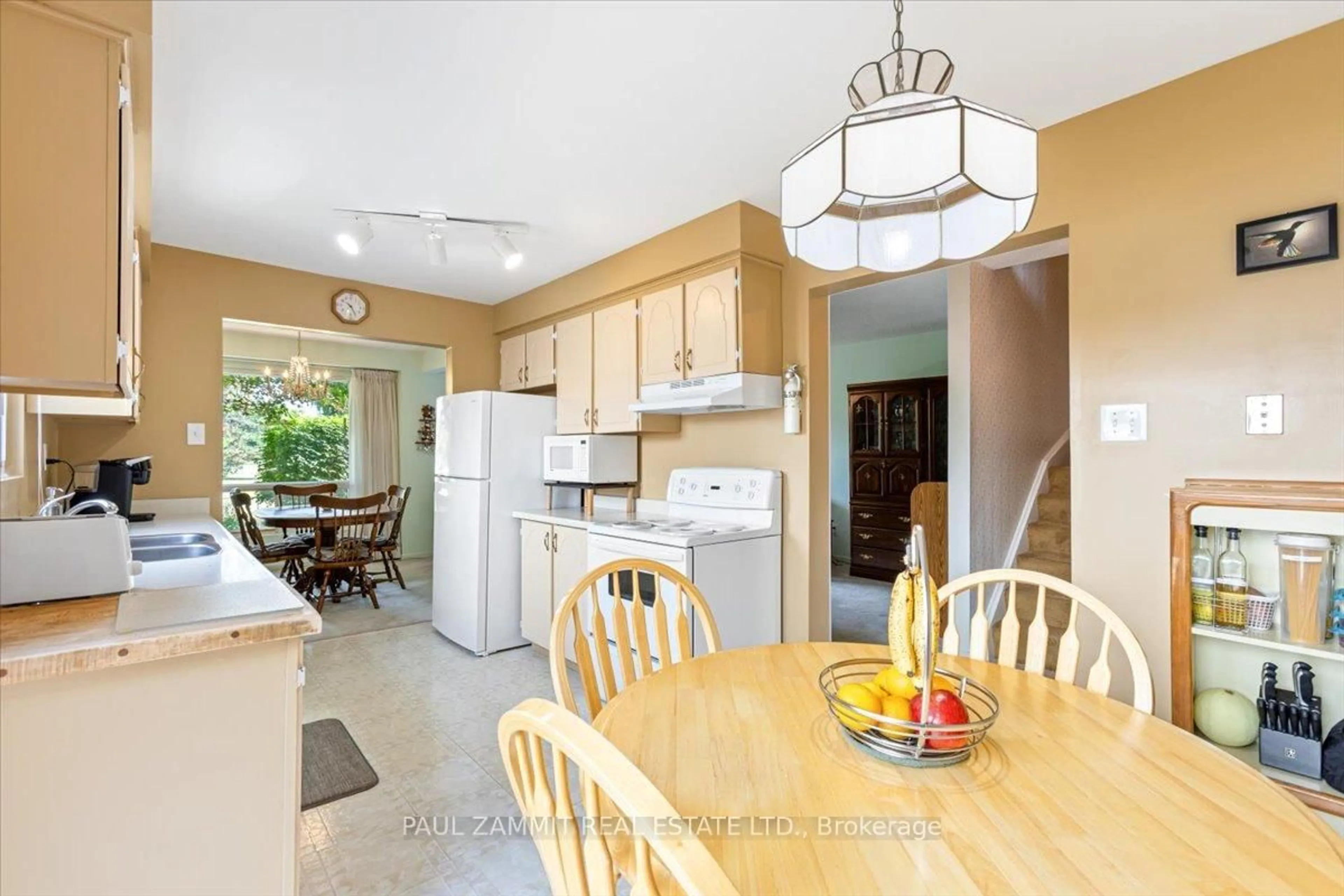 Open concept kitchen, ceramic/tile floor for 50 Lilac Ave, Markham Ontario L3T 5K2
