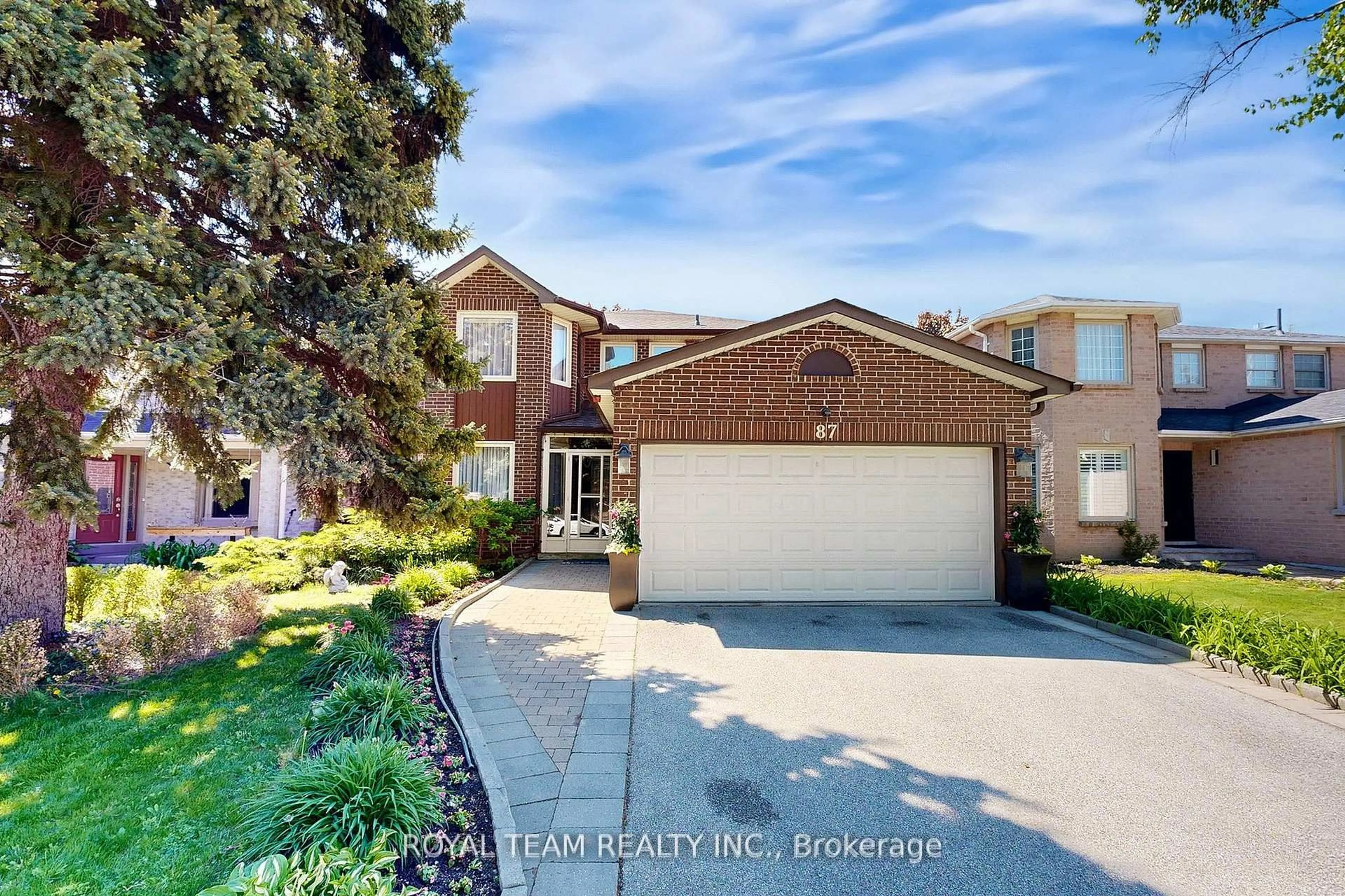 Home with brick exterior material, street for 87 Mccallum Dr, Richmond Hill Ontario L4C 7T6