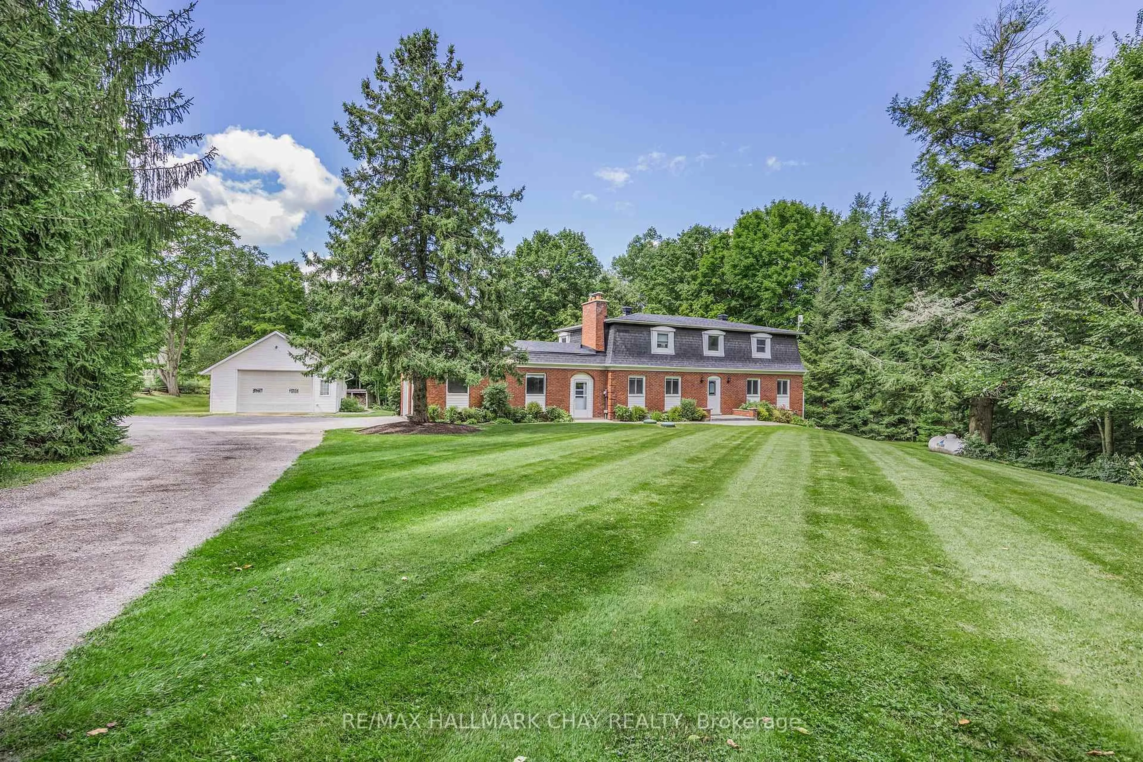 A pic from outside/outdoor area/front of a property/back of a property/a pic from drone, street for 2592 Concession Road 4 Concession, Adjala-Tosorontio Ontario L0G 1L0