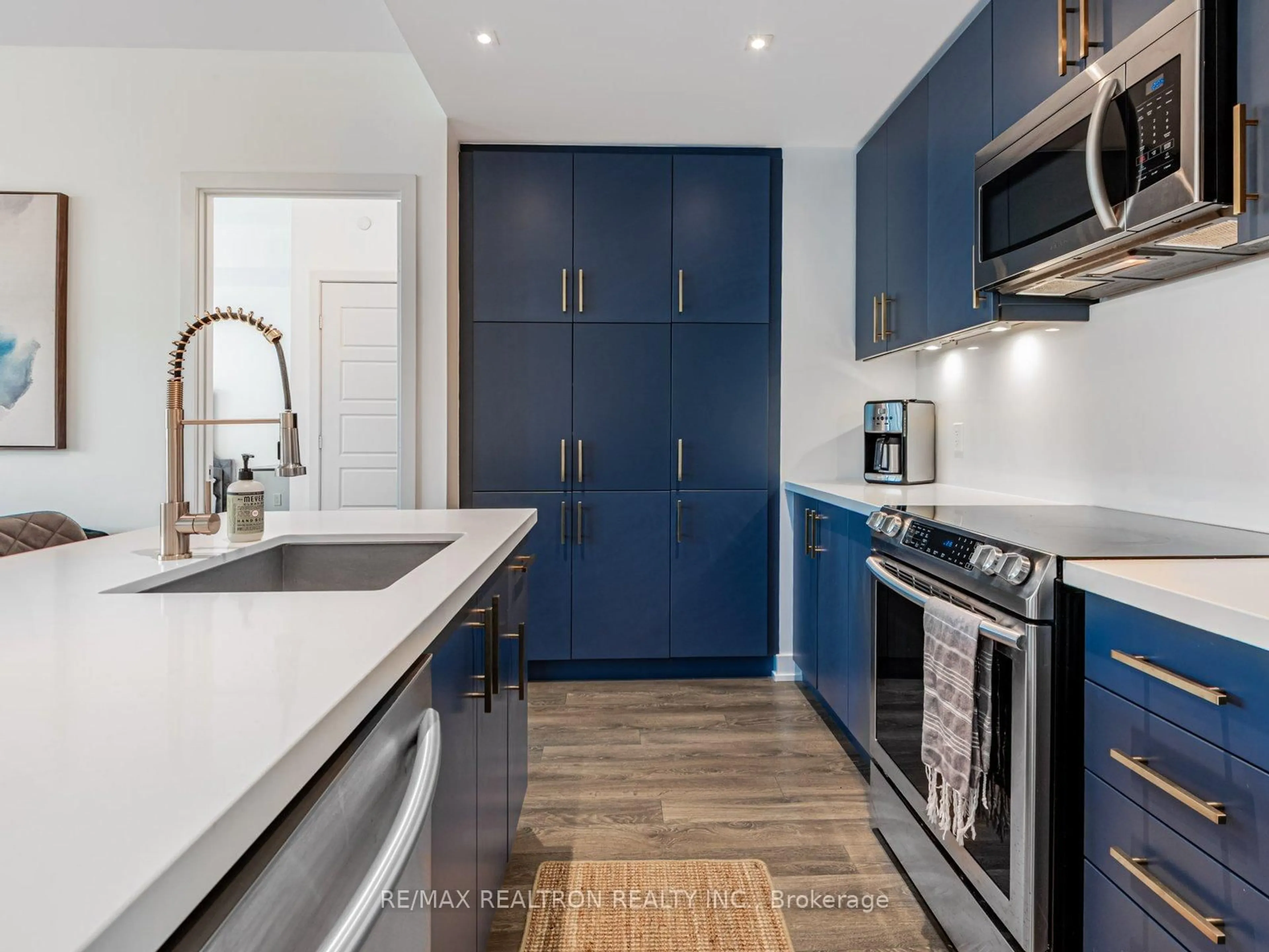 Contemporary kitchen, ceramic/tile floor for 375 Sea Ray Ave #315, Innisfil Ontario L9S 0N9