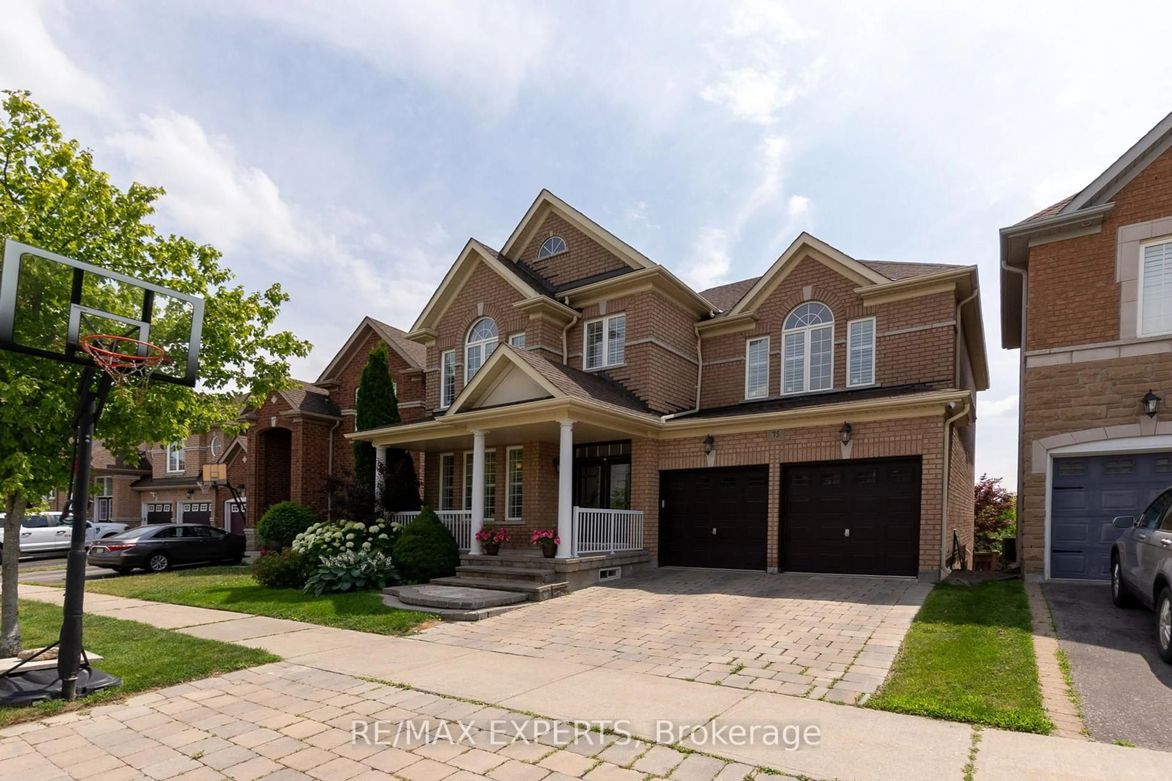 Home with brick exterior material, street for 75 Townwood Dr, Richmond Hill Ontario L4E 4T2