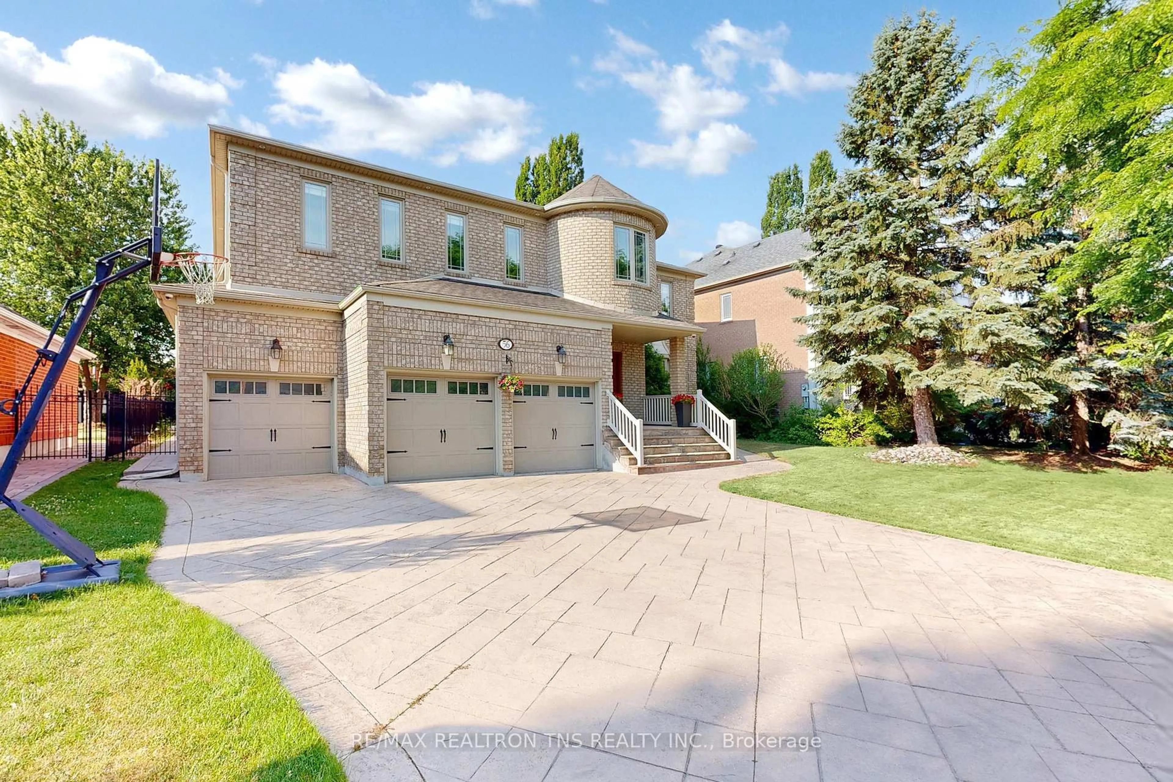 Home with brick exterior material, street for 56 Wingate Cres, Richmond Hill Ontario L4B 3J3