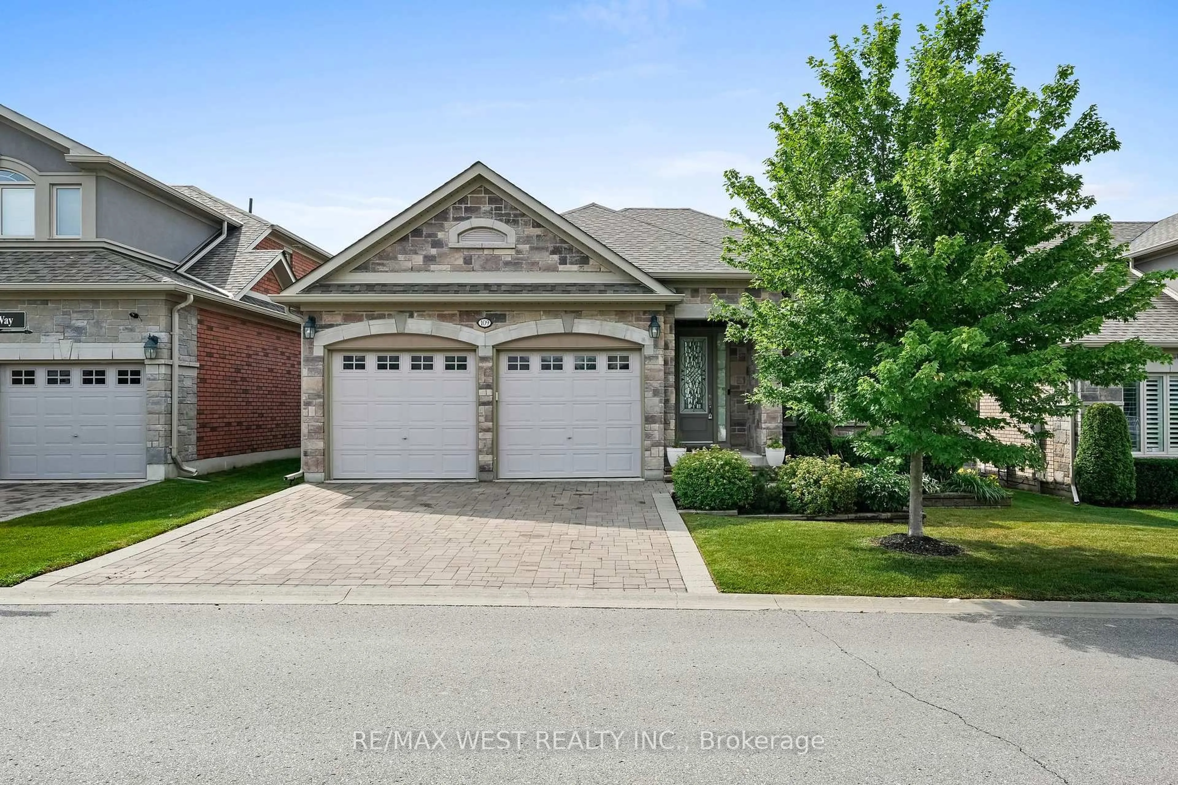 Home with brick exterior material, street for 109 Ridge Way #29, New Tecumseth Ontario L9R 0M6