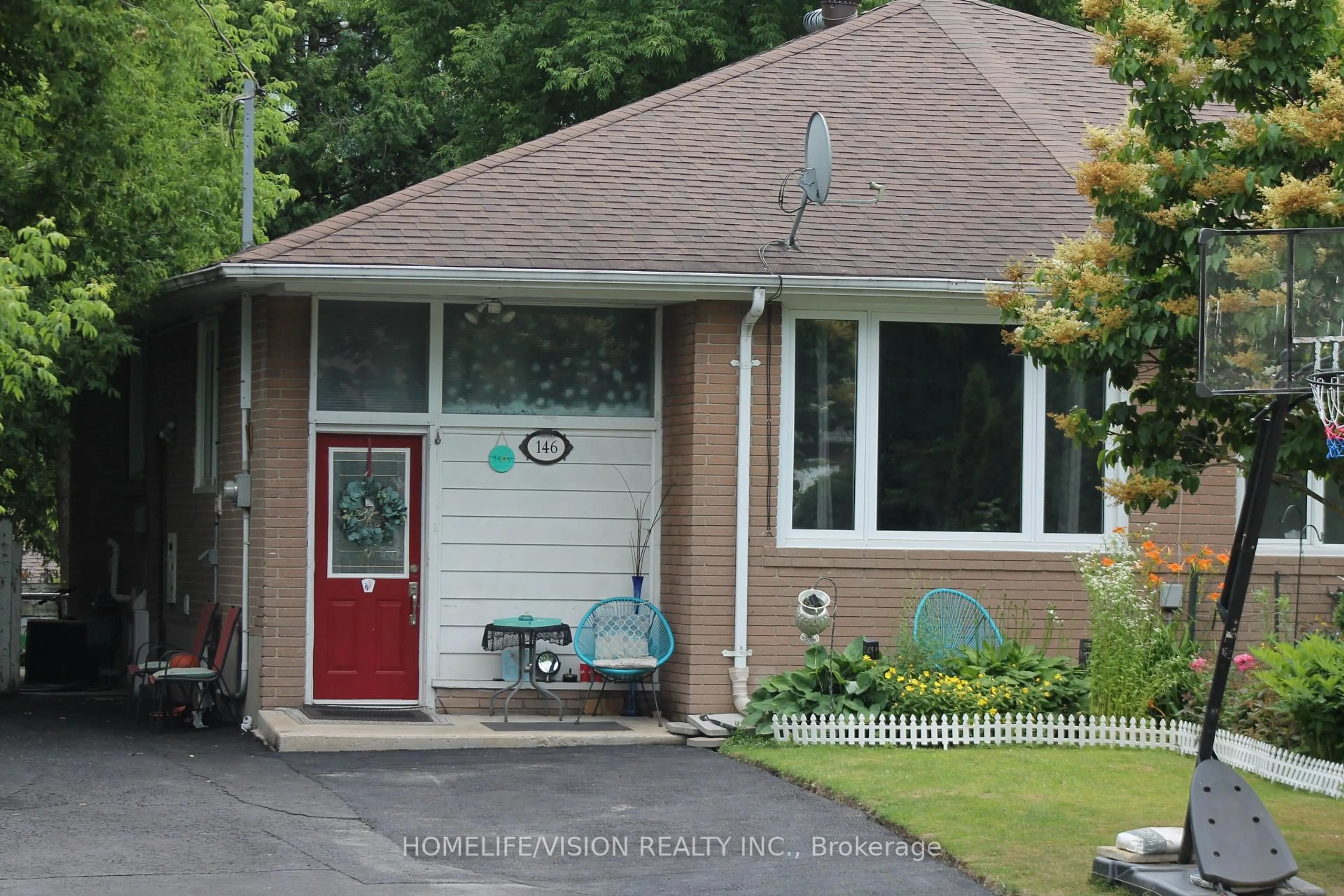 Unknown for 146 Sheldon Ave, Newmarket Ontario L3Y 2V7