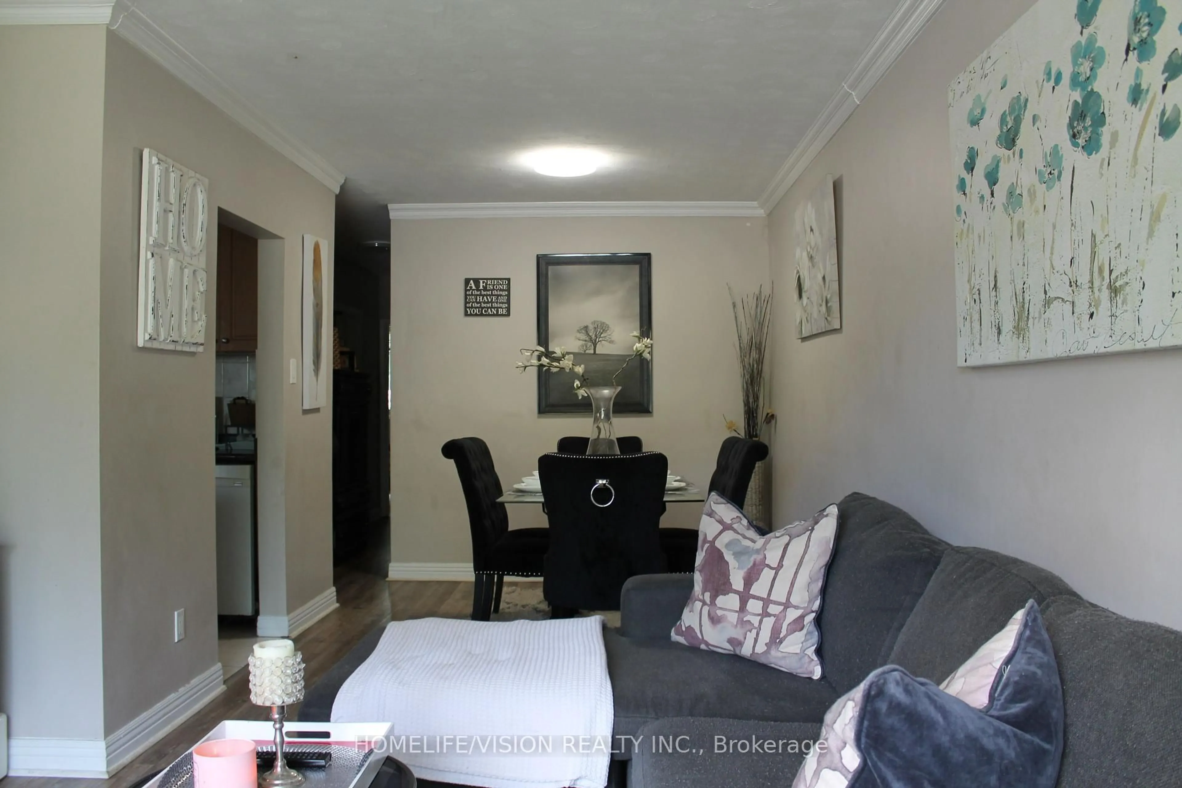 Living room with furniture, unknown for 146 Sheldon Ave, Newmarket Ontario L3Y 2V7