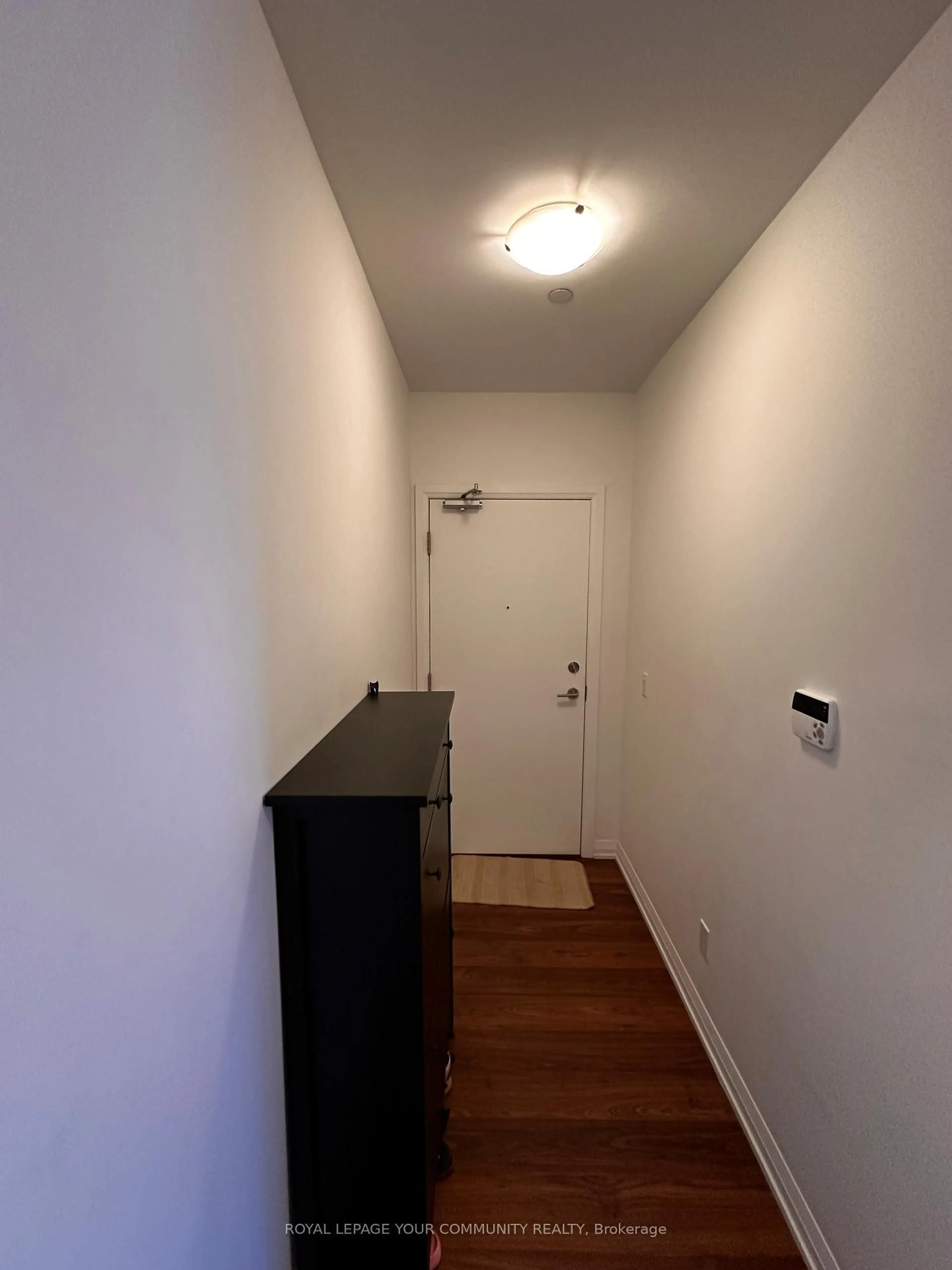 A pic of a room for 65 Oneida Cres #1008, Richmond Hill Ontario L4B 4T9