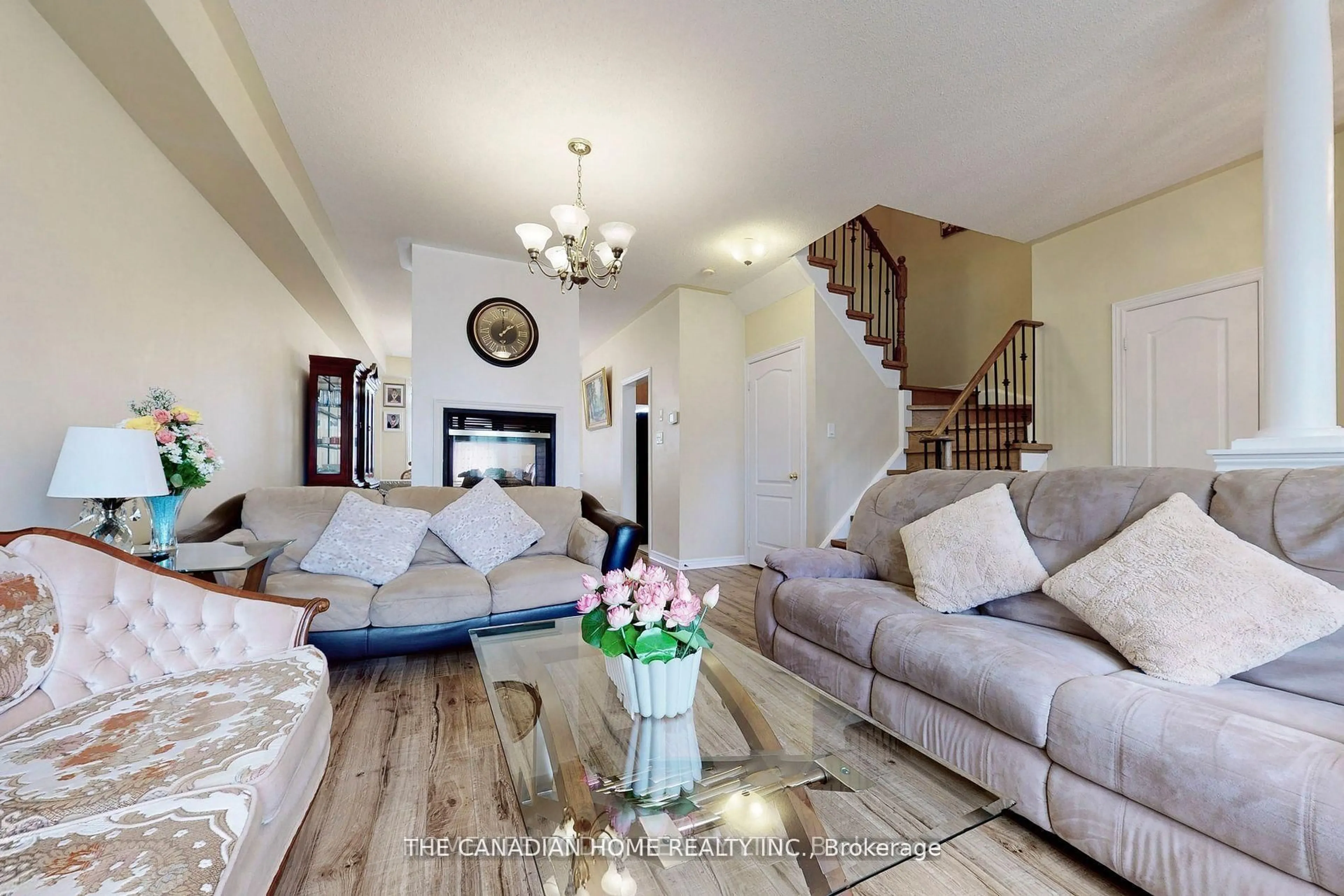 Living room with furniture, unknown for 10559 Bayview Ave, Richmond Hill Ontario L4C 0M8