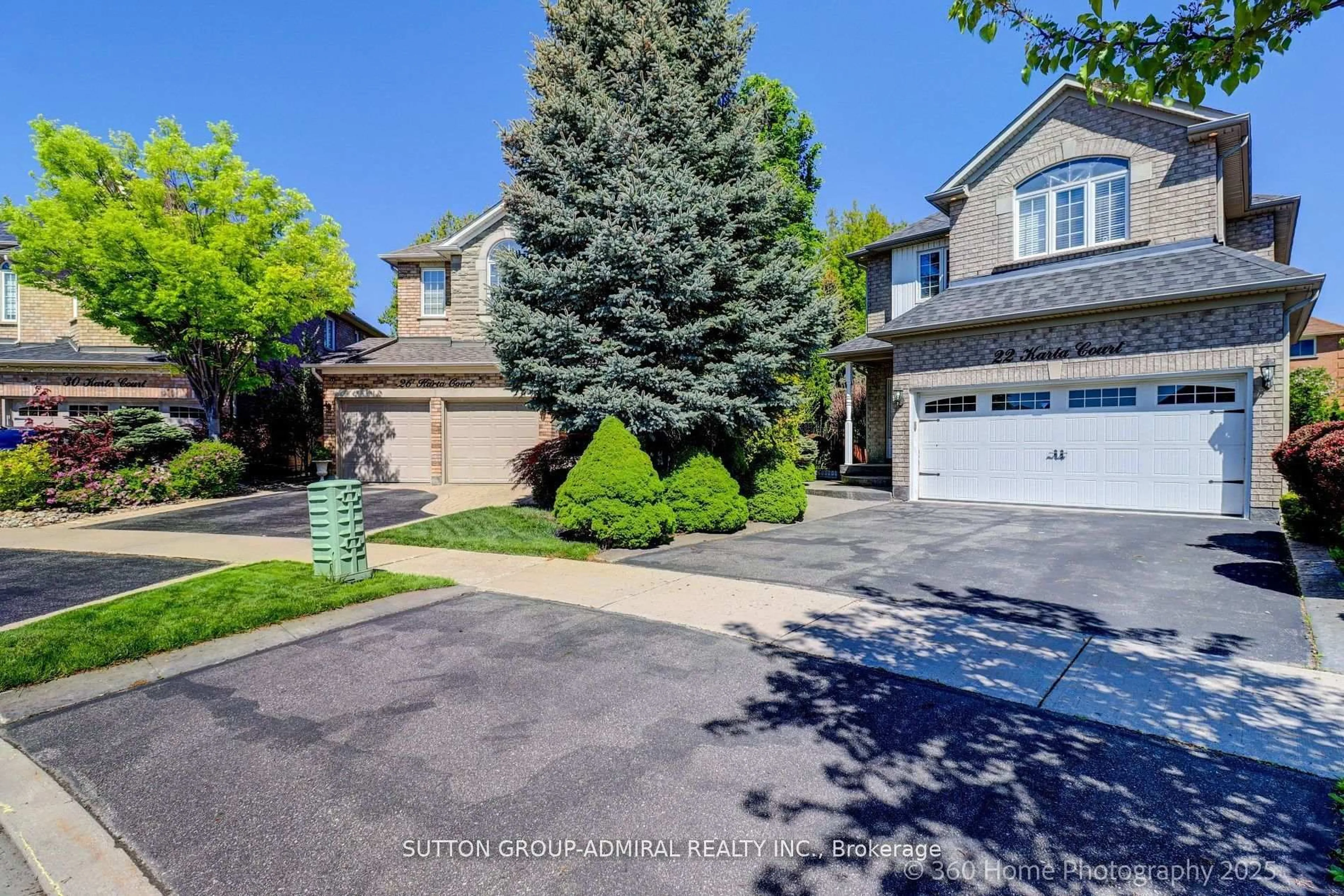 A pic from outside/outdoor area/front of a property/back of a property/a pic from drone, street for 22 Karta Crt, Vaughan Ontario L4L 9N3