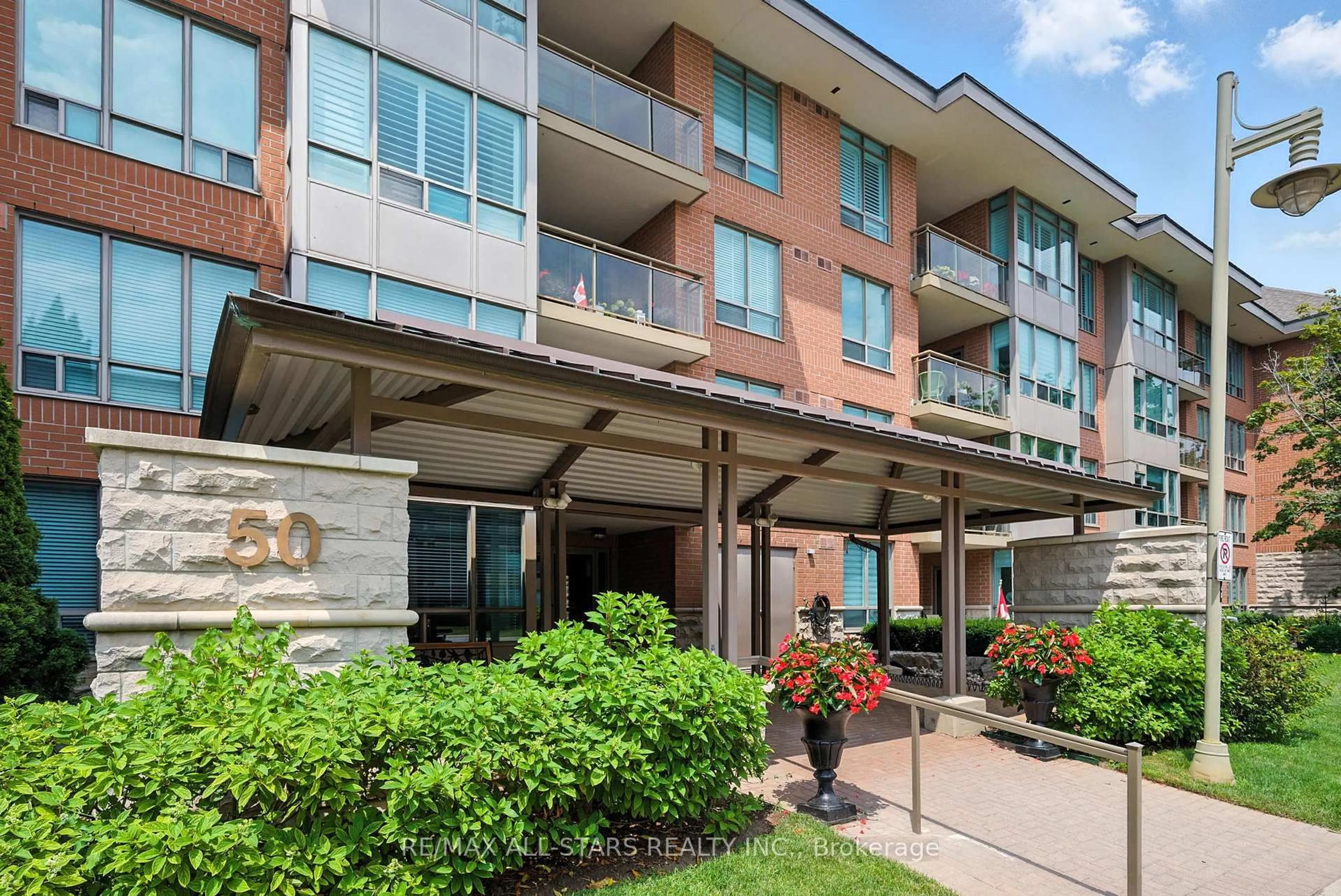 Patio, building for 50 The Boardwalk Way #303, Markham Ontario L6E 1B6