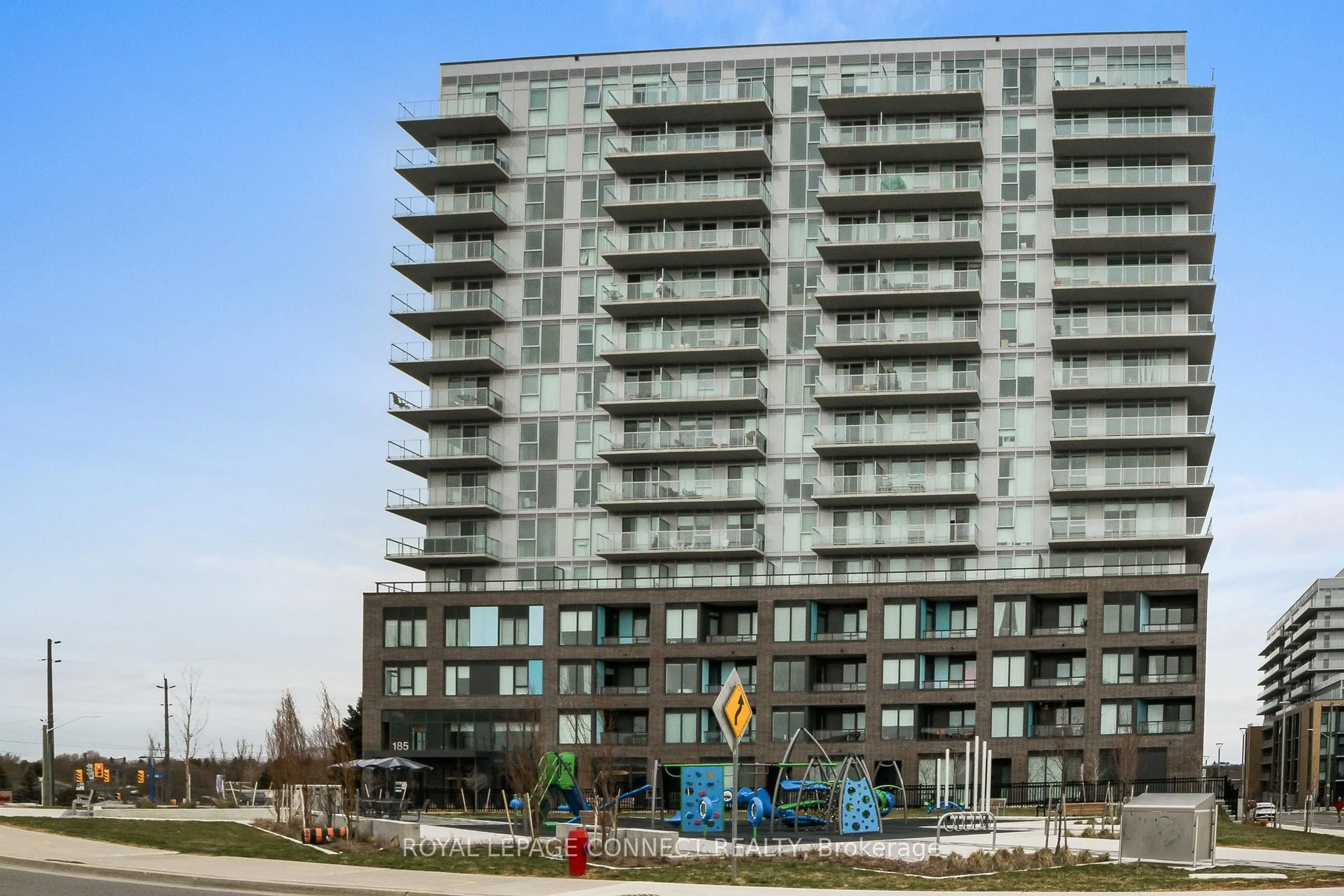 Unknown for 185 Deerfield Rd #908, Newmarket Ontario L3Y 0G7